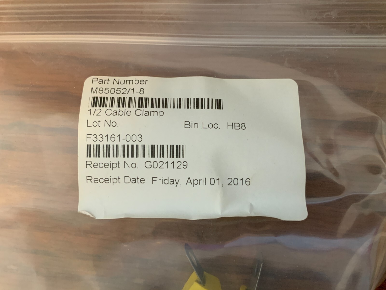 (20) M85052/1-8 Aviation Mil-Spec CLAMP-LOOP FUEL/ HYDRAULIC FL