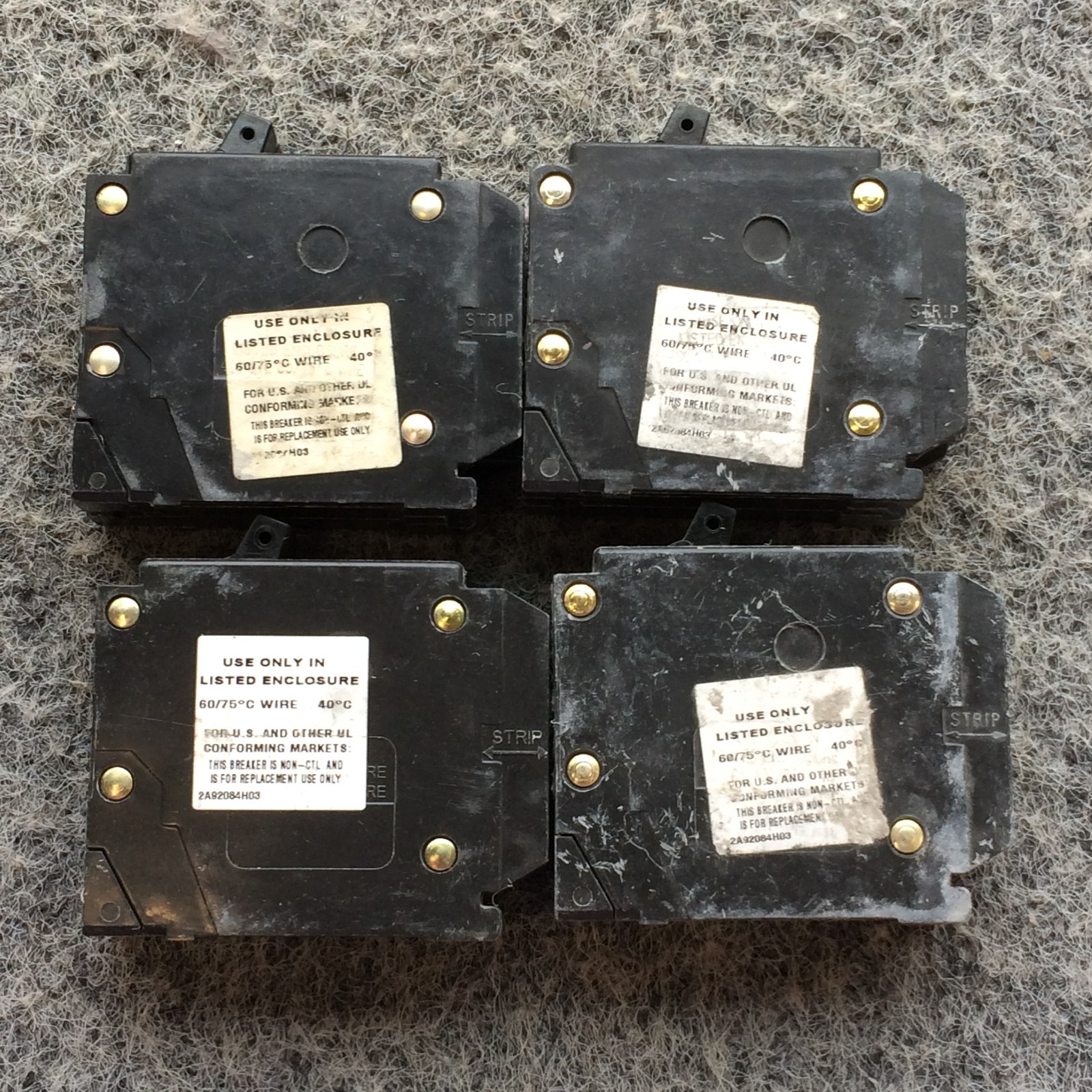 Eaton BR2020 DNPL2020 Single Two Pole circuit breaker Lot Of 4 NOS