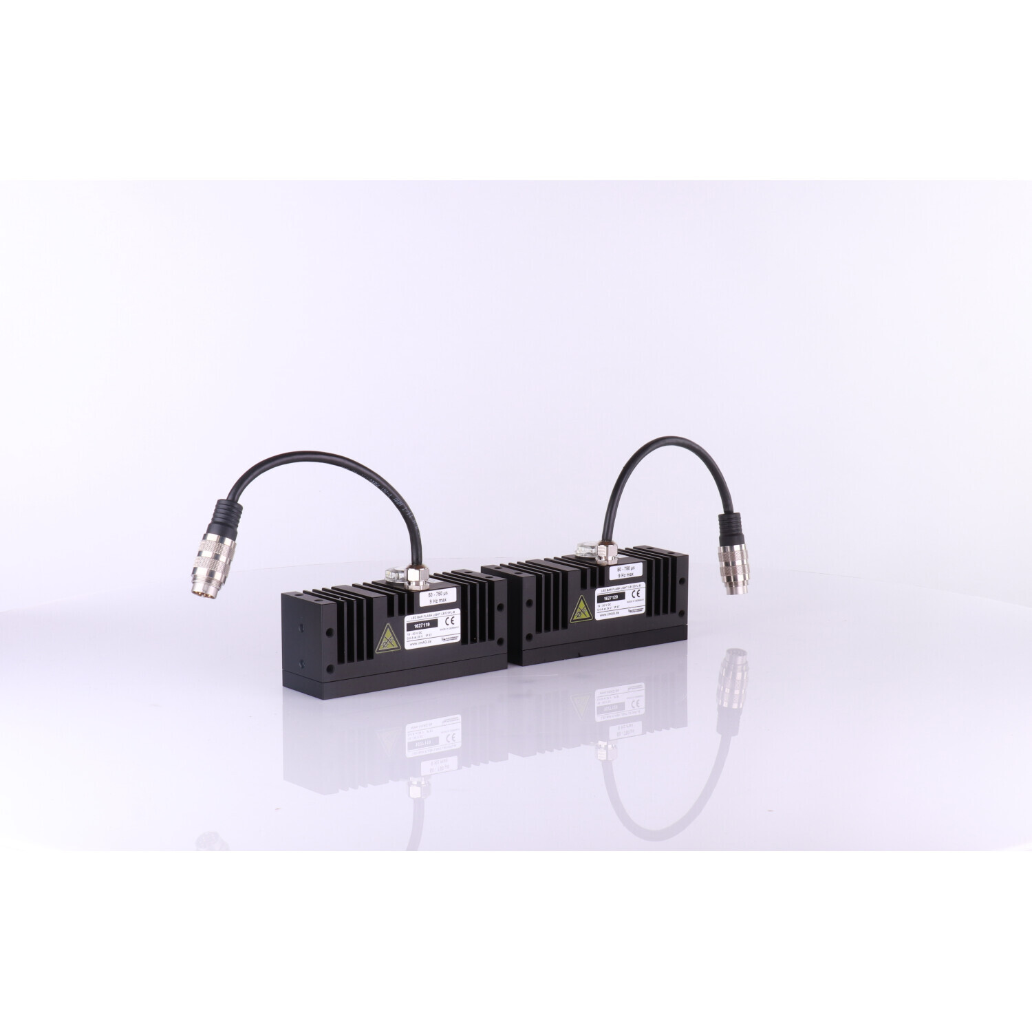 Iim LB125FL-B LED Bar Flash Light 1627119 19-30V DC (2 pieces) New NMP