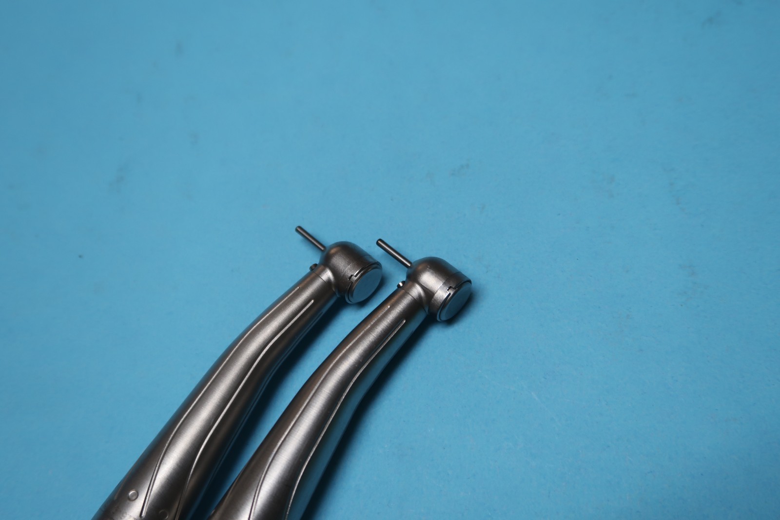 LARES 557 EURO FIBER OPTIC DENTAL HANDPIECE SET OF 2 & 1 MONTH WARRANTY