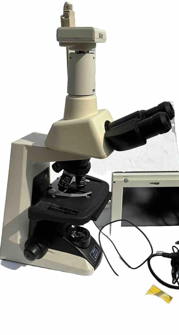 Nikon Eclipse E200 Trinocular Microscope With Camera And Monitor 4X 10X/40X/100X