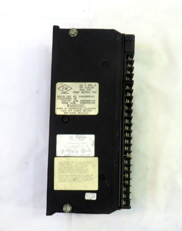 GE Fanuc IC660BBD101 IC660TSD100C Genius I/O Module, FOR PARTS/ REPAIR