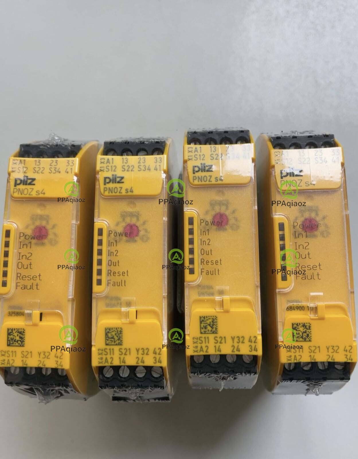 PNOZ S4 750104 NEW PILZ PNOZ S4 750104 Safety Relay