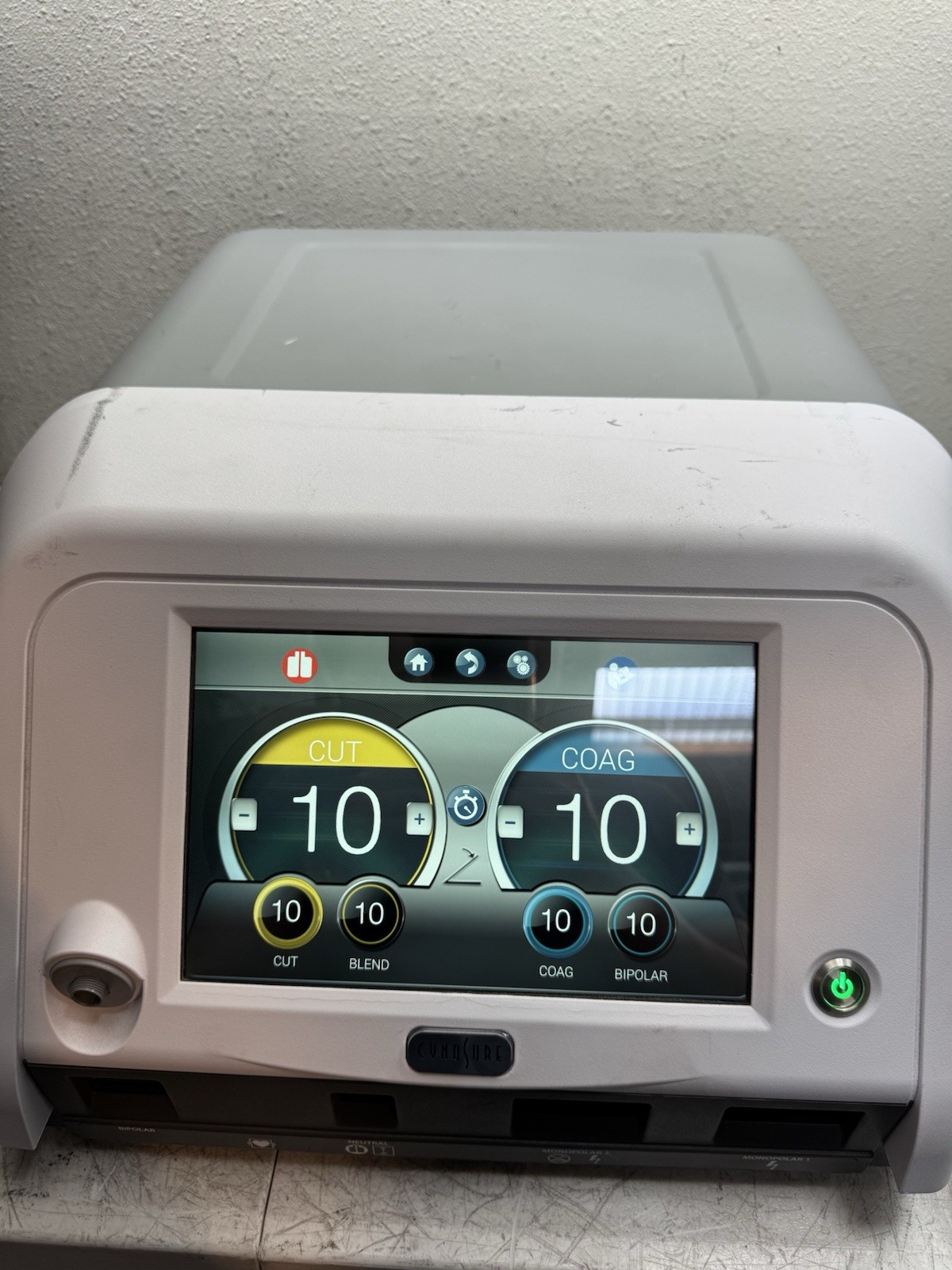 CYNOSURE TEMPSURE MACHINE UNTESTED DEVICE FOR SALE AS IS POWER ON TEST ONLY!