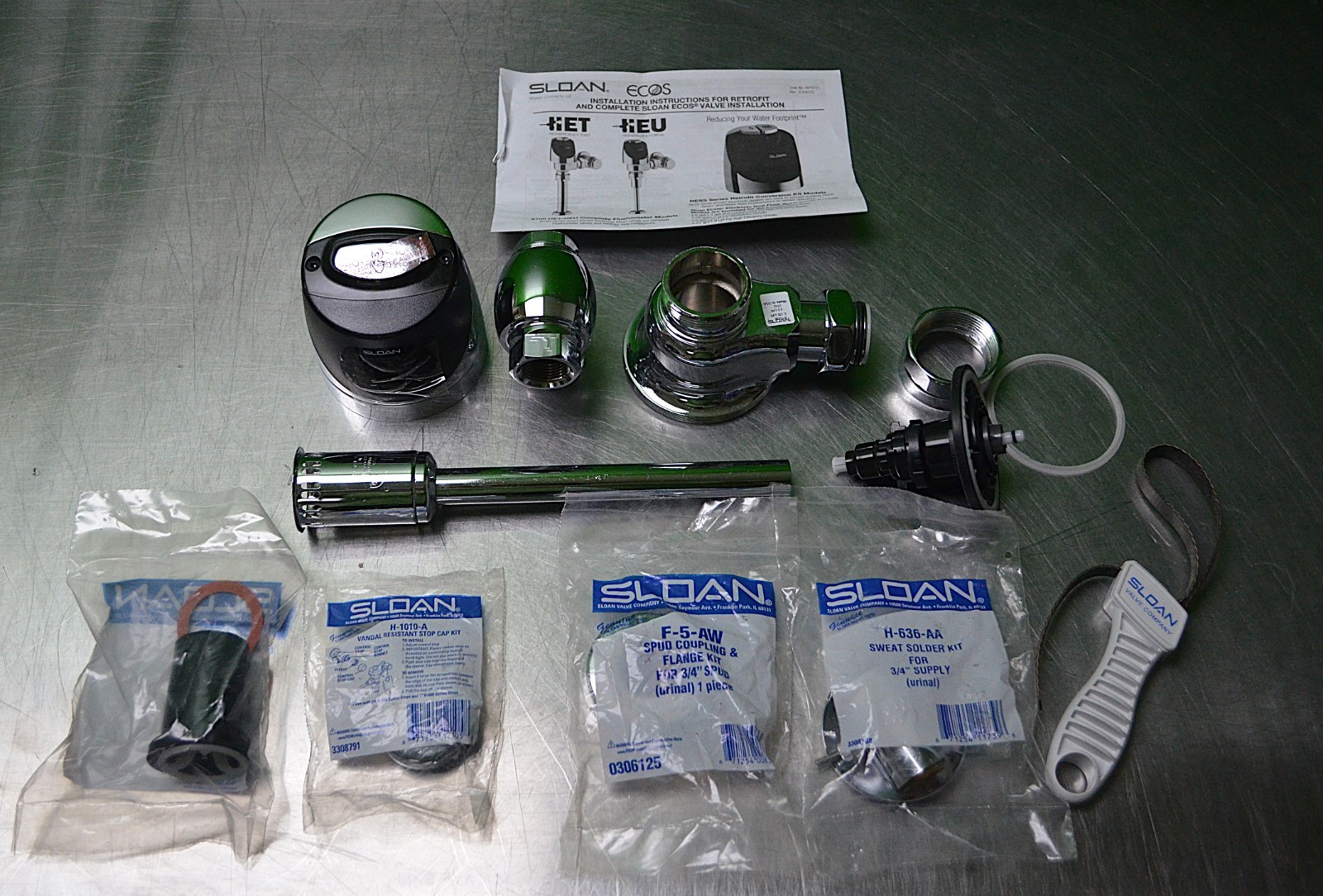 Sloan 8186-0.125 Exposed Battery Operated Sensor Urinal HEU Flushometer Mod 8100
