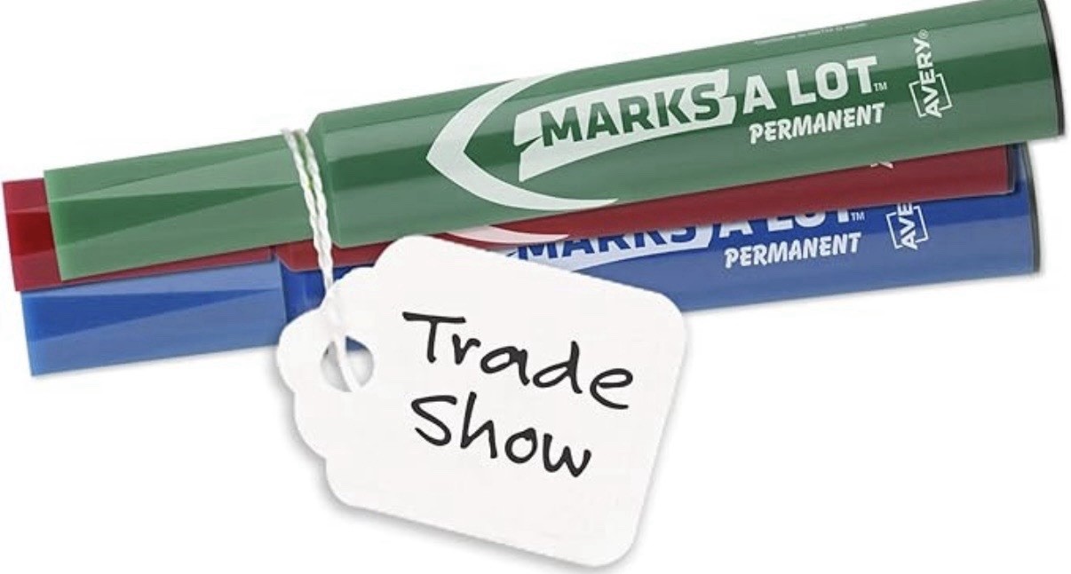 Avery 6732 White Pre-Strung Merchandise Tags 1 3/4 x 1 3/32 in, 1/4 in Hole