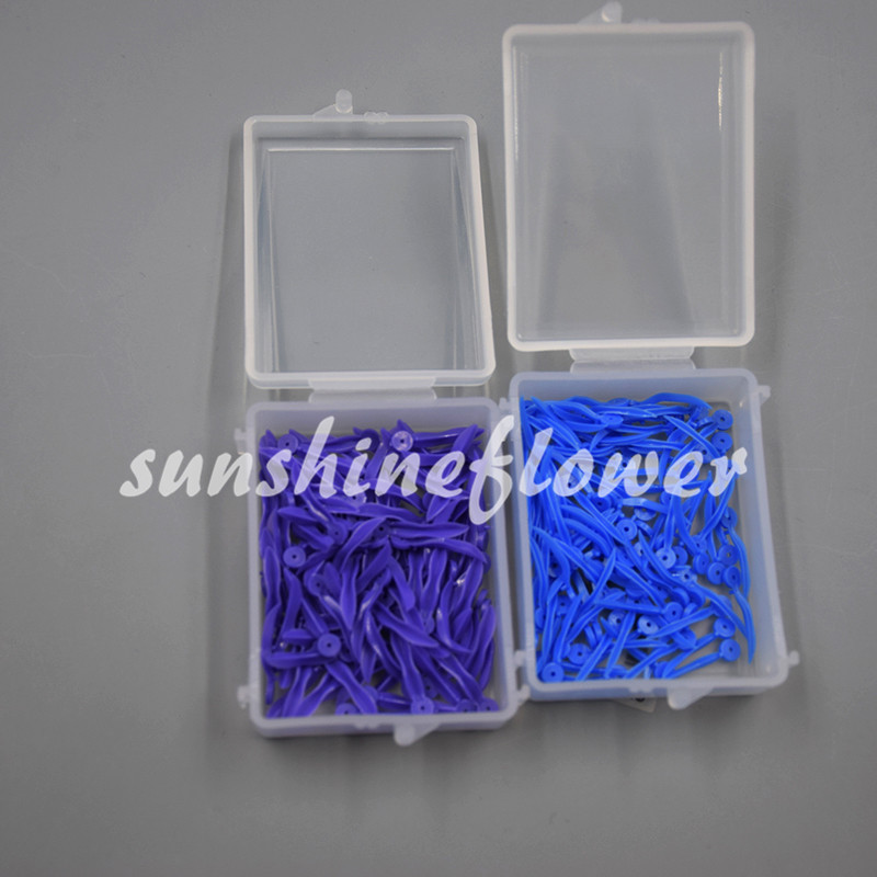 100 Pcs Dental Poly-wedge Available Plastic With Holes Disposable Wave Shape