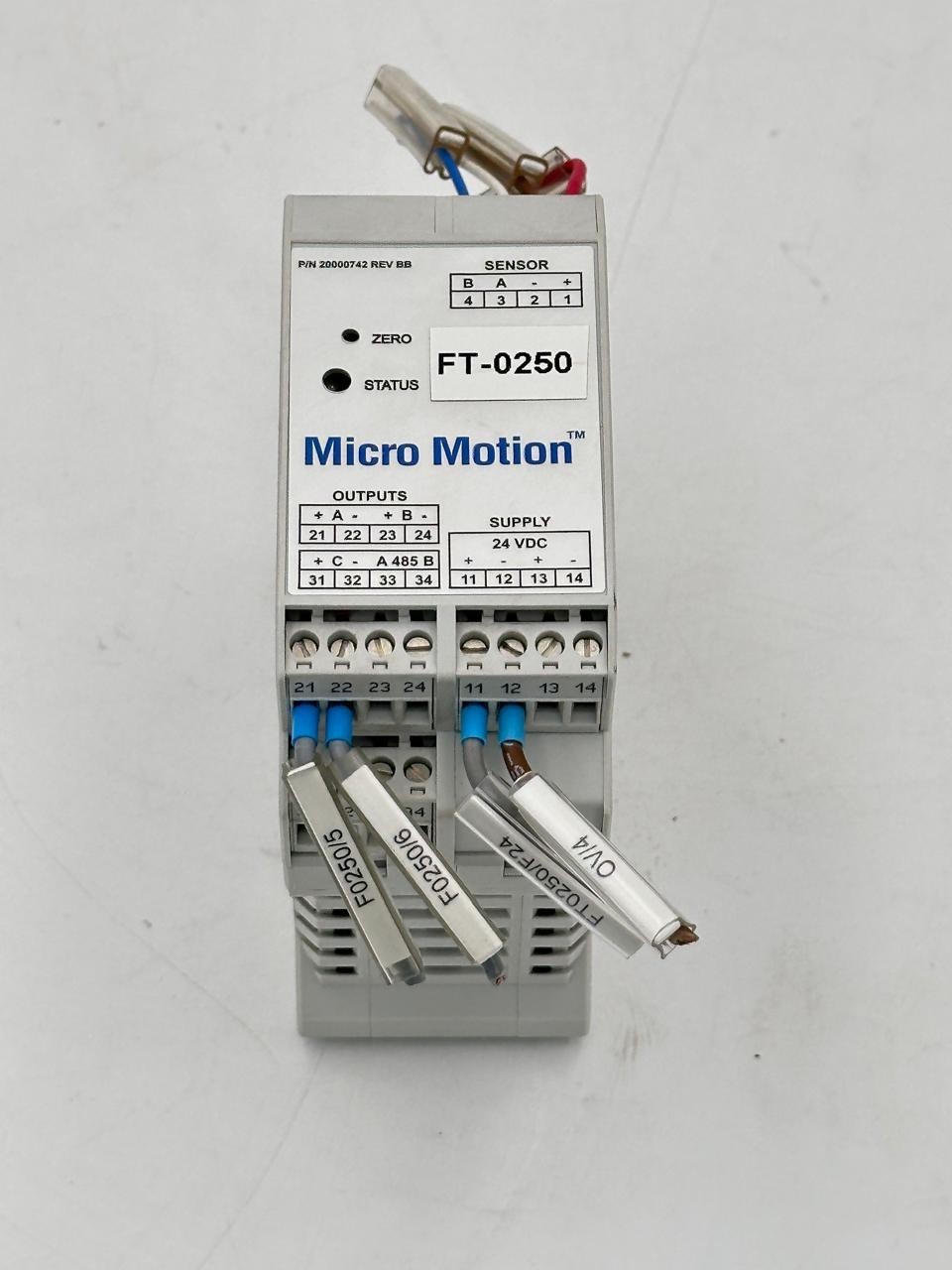 EMERSON MICRO MOTION TRANSMITTER MODEL 2500D3ABBBEZZZ PN : 20000742 REV BB