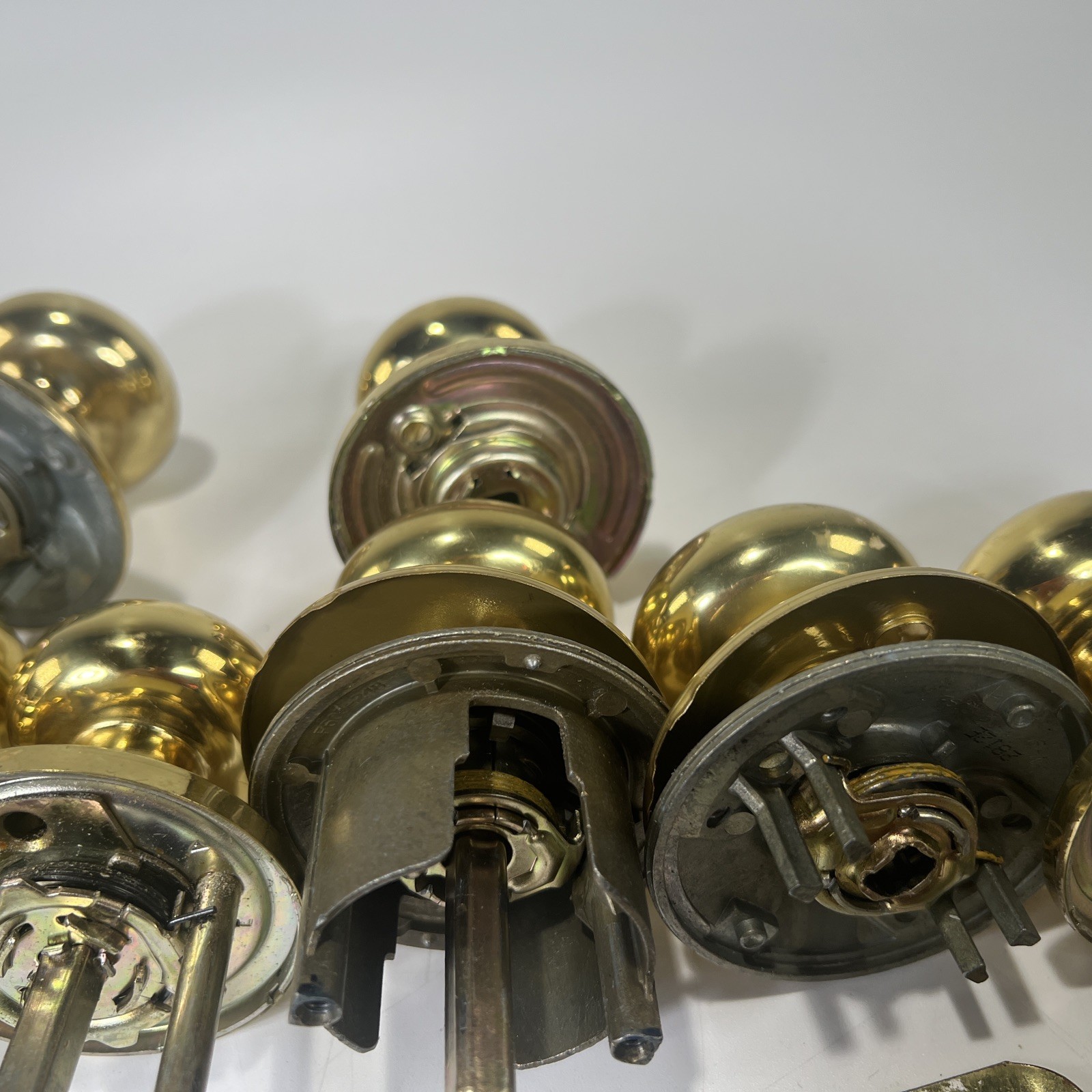 Schlage Brass Doorknobs Interior Locking Latches Door Jam Lot Of 10 NO KEYS