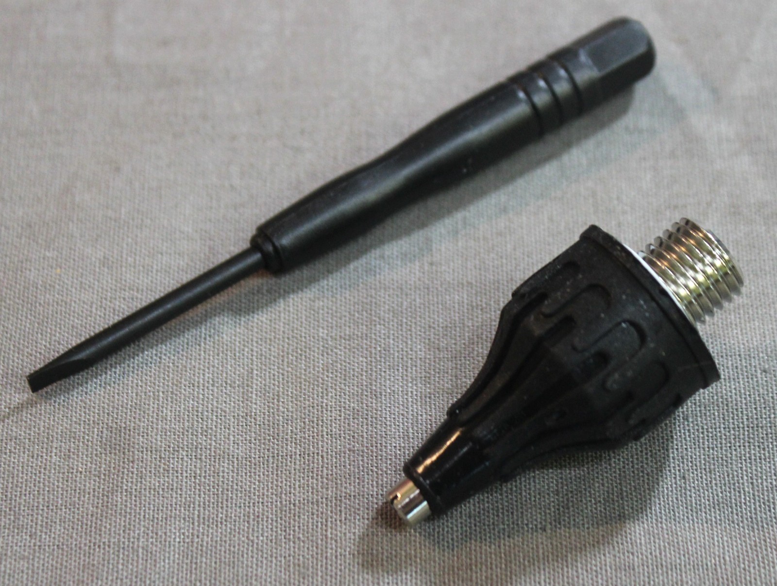 FastenMaster HB220 ~ Pro Adhesive Applicator For Hot Melt Construction Adhesive