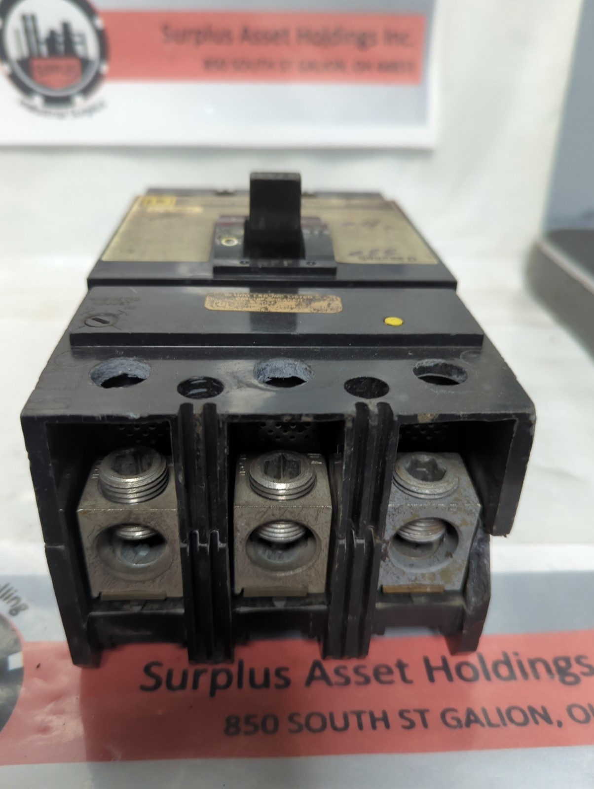 SQUARE D,KAL36175,CIRCUIT BREAKER 3-POLE 175 AMP PRE-OWNED