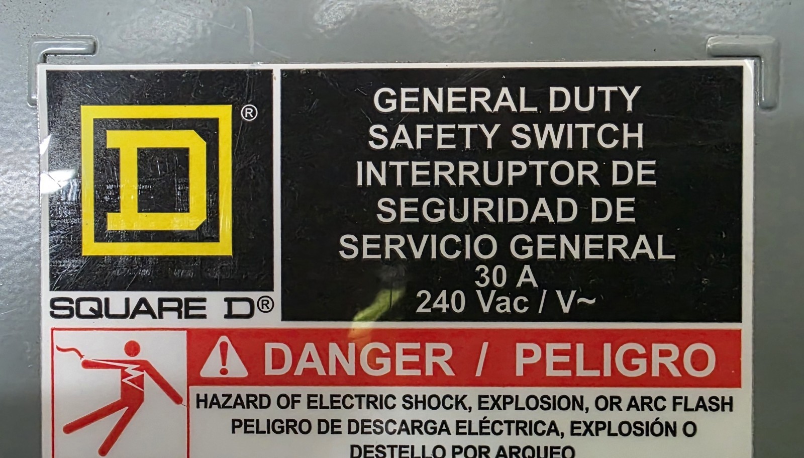 Square D Electrical Breaker Box D221NRB Series E3 General Duty Safety Switch 30A