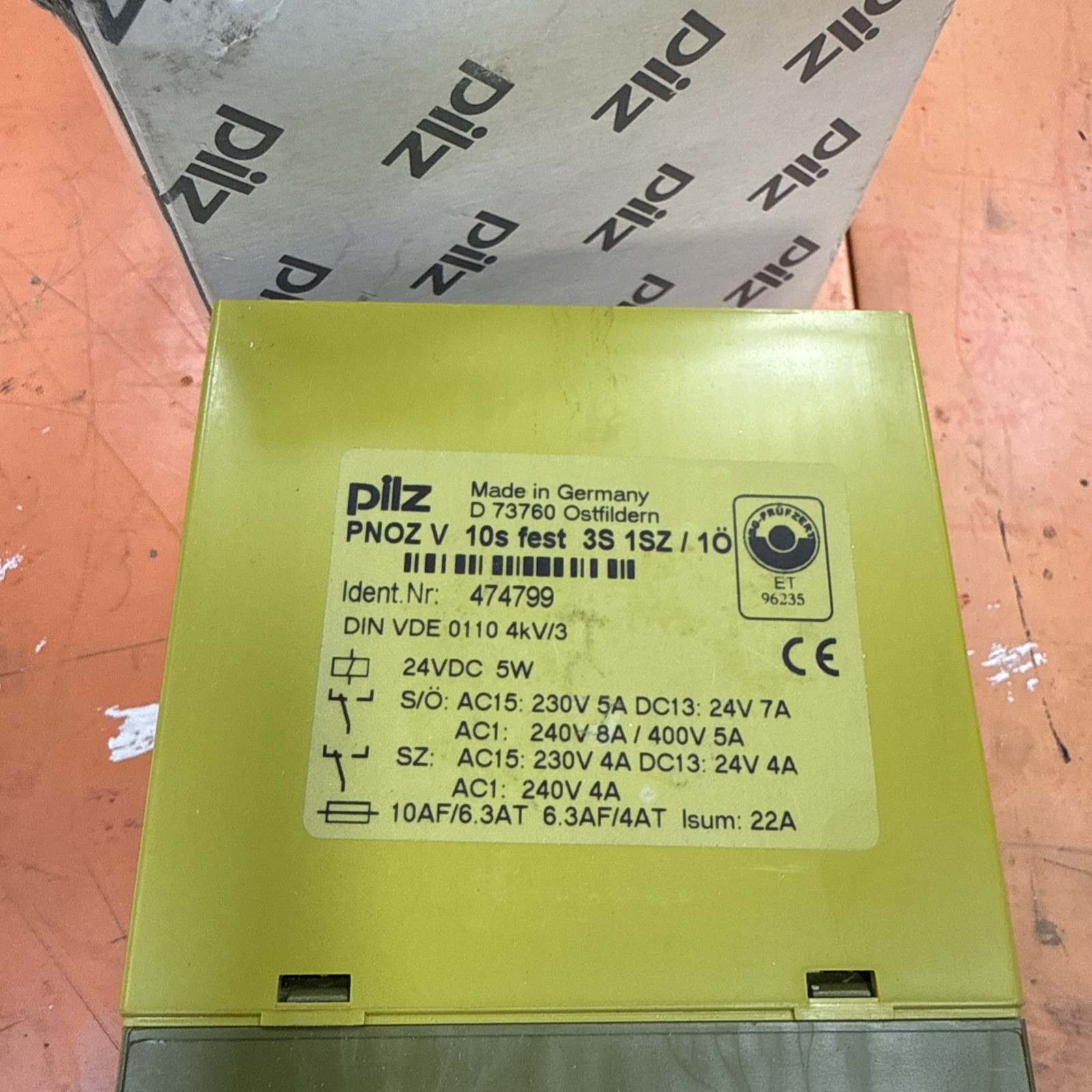 New In Box PILZ PNOZ V fest 3S 1SZ/10 Safety Relay ID 474799 NIB 24VDC coil