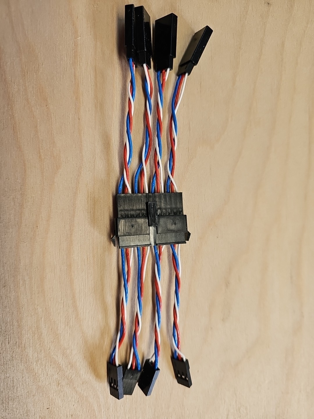 4 In 1 Multi Multiple Servo Connector One Click Locking Quick Wing Connection