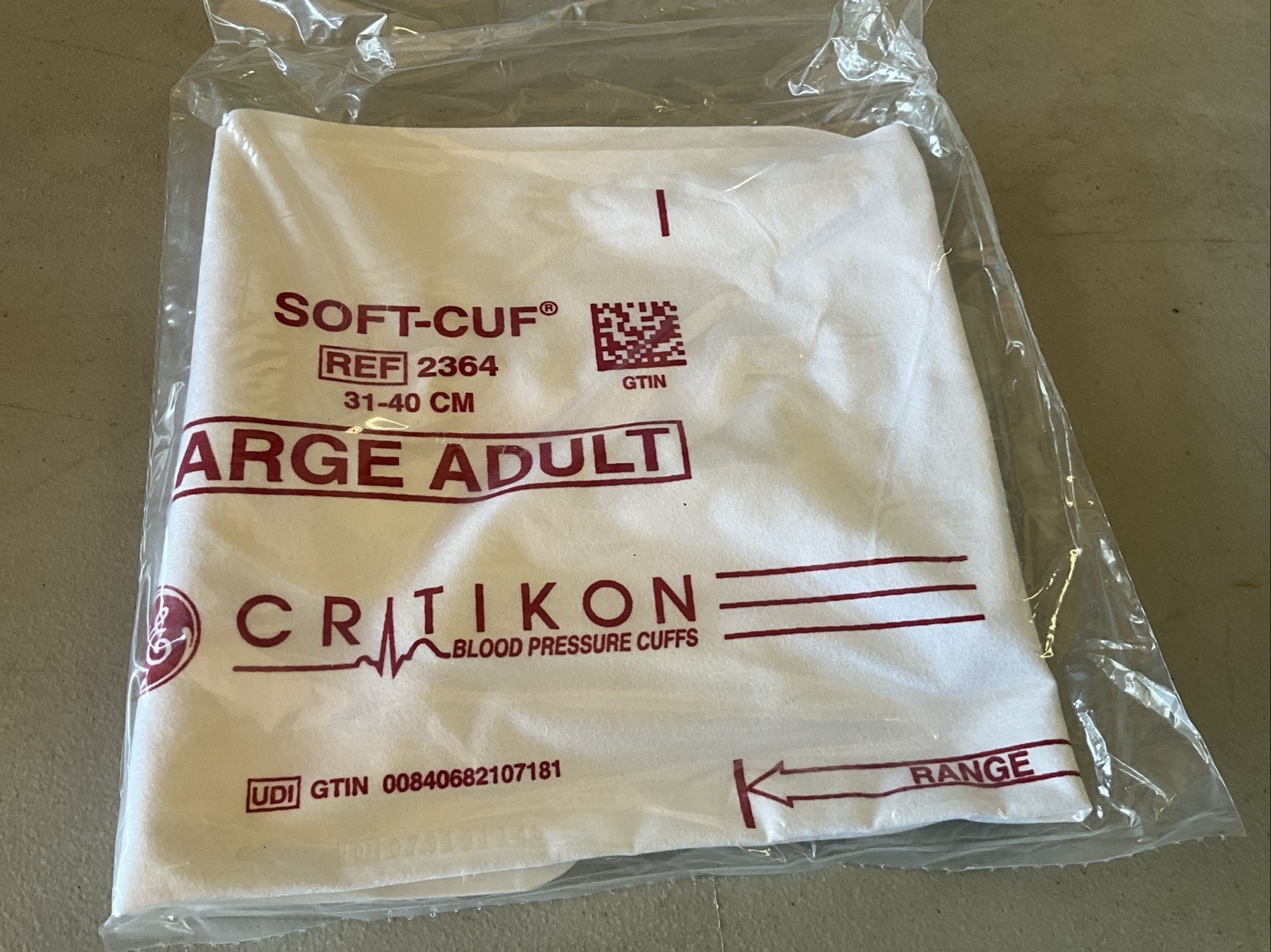 ONE CRITIKON LARGE ADULT BLOOD PRESSURE CUFF #2364. 31-40 CM SEALED.(J3O7)