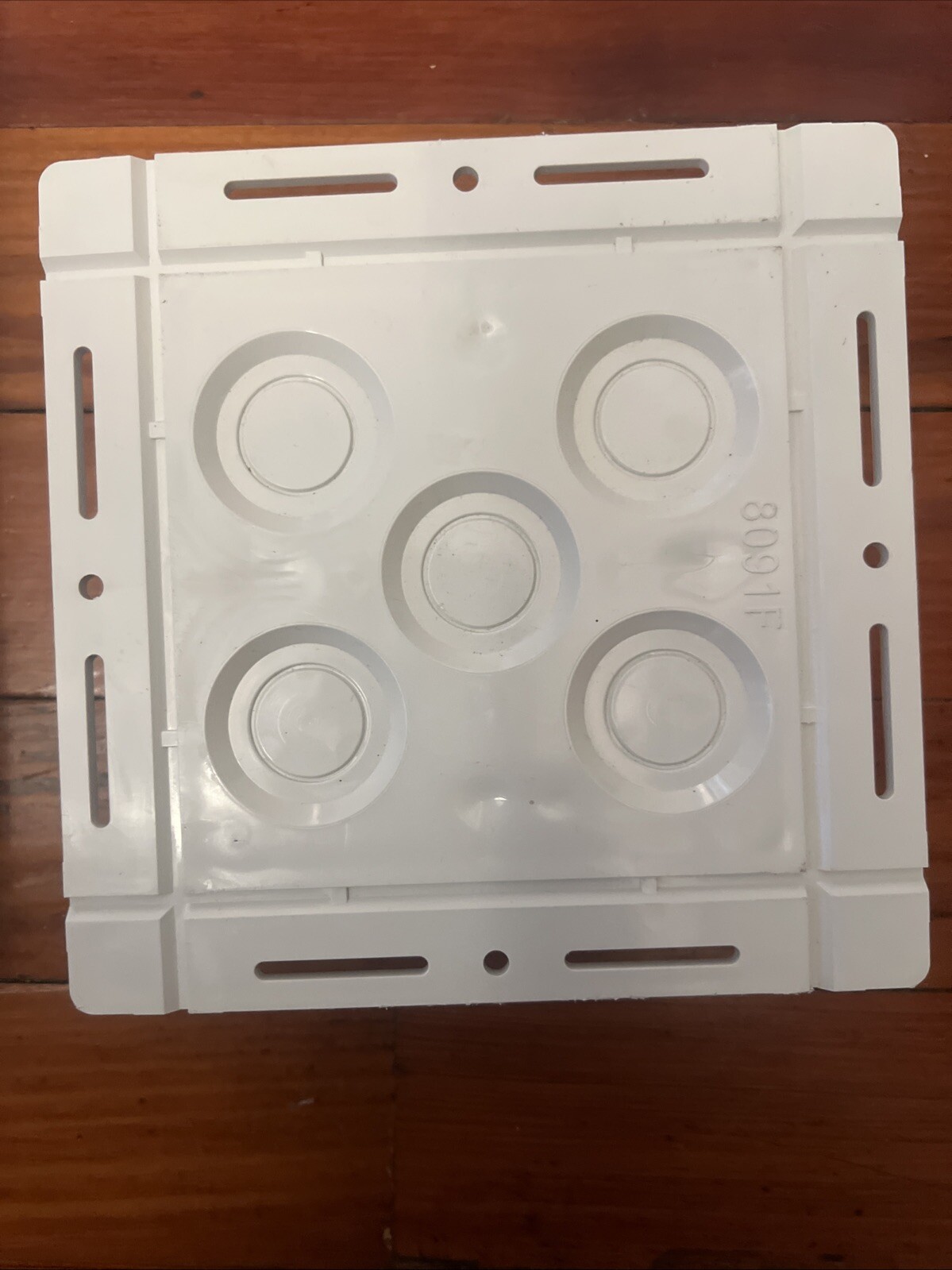 Box Of 10 Arlington 8091FDBL Plastic Wall/Vertical Mount All Siding Box Kit NIB