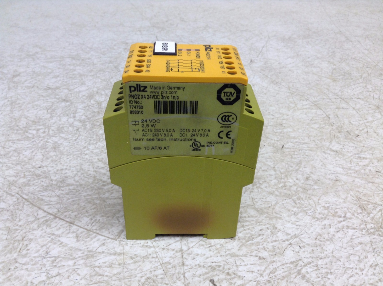 Pilz PNOZ X4 24VDC 3n/o 1n/c 24 VDC Safety Relay PNOZX4 (TSC)