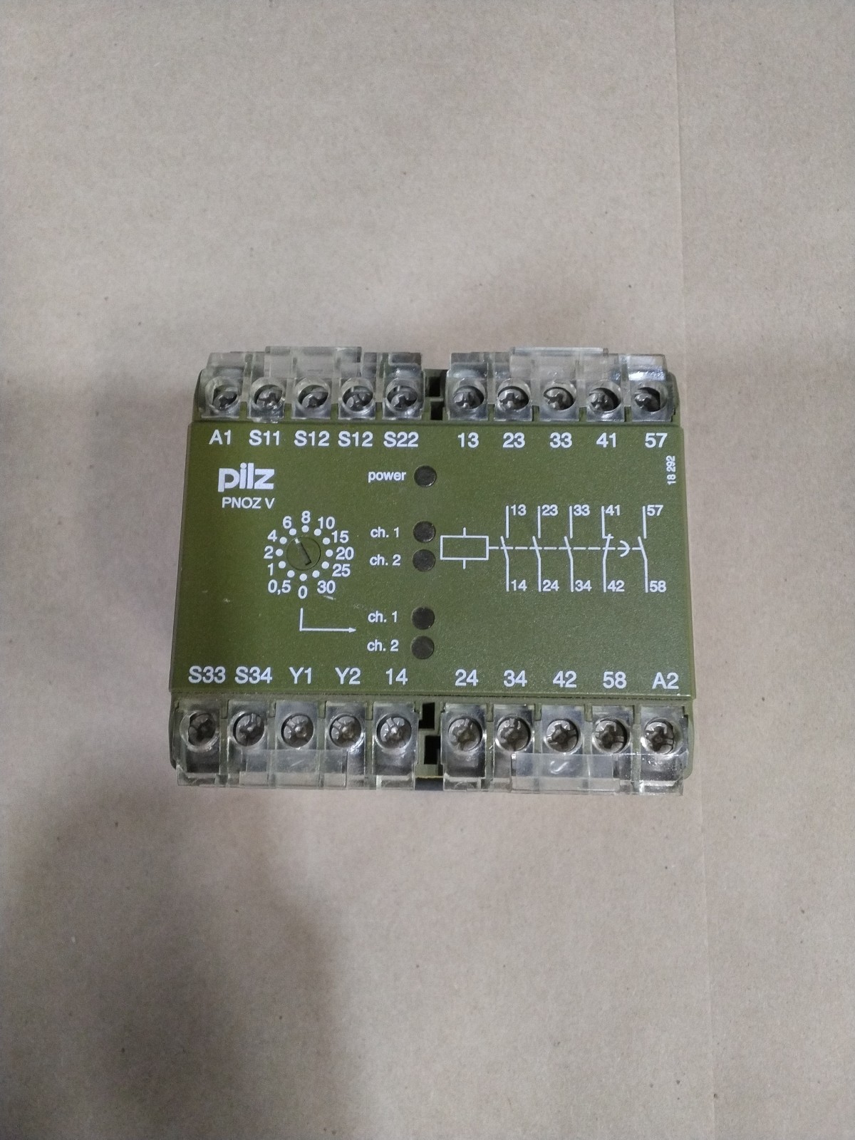 Pilz PNOZ V30 S Safety Relay 24VDC 474790