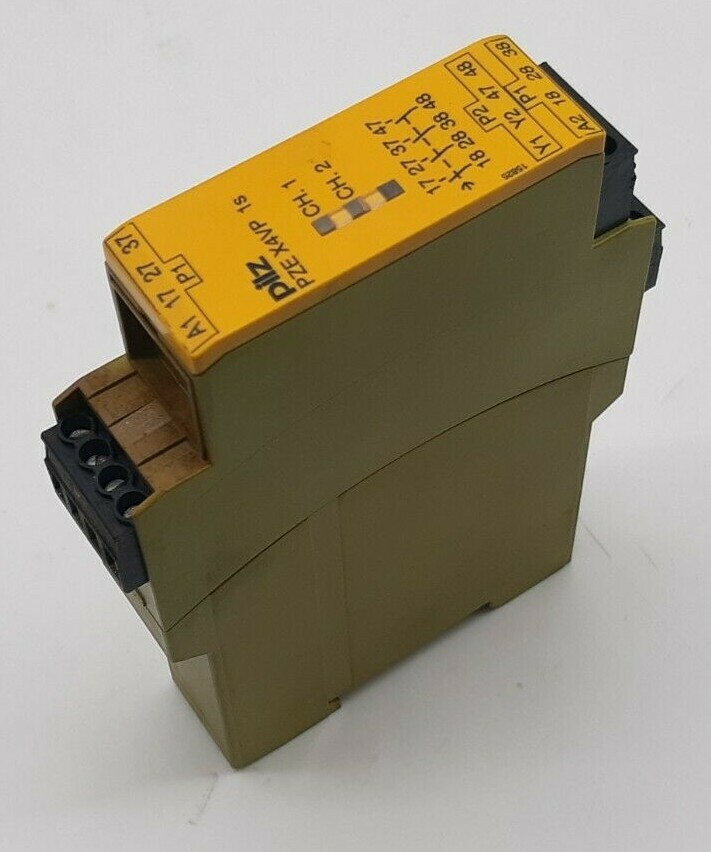 Pilz PZE X4VP Safety Relay