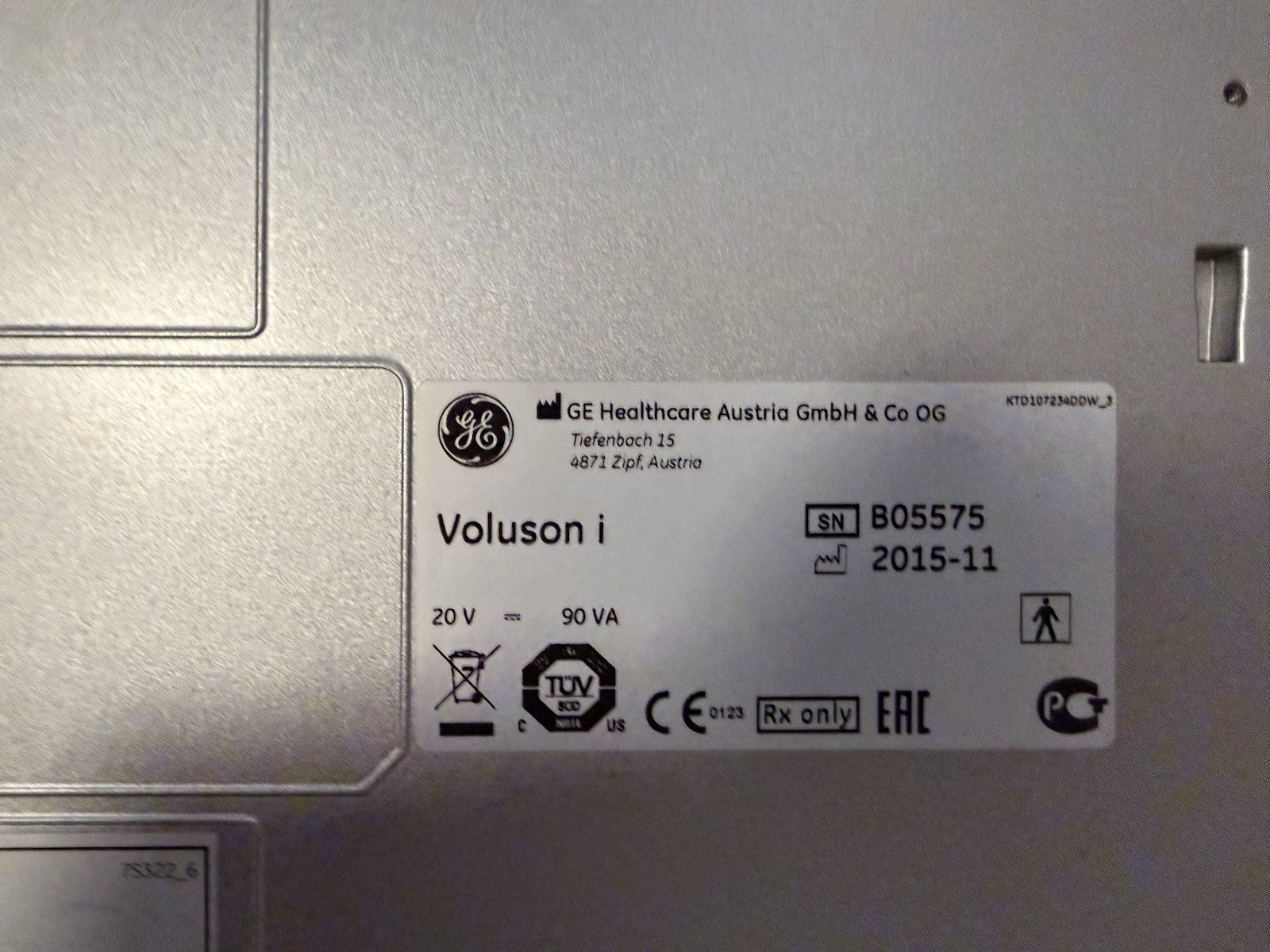 GE VOLUSON i BT14 2015 OB/GYN ULTRASOUND, BOX ONLY, PROBES ARE NOT INCLUDED.