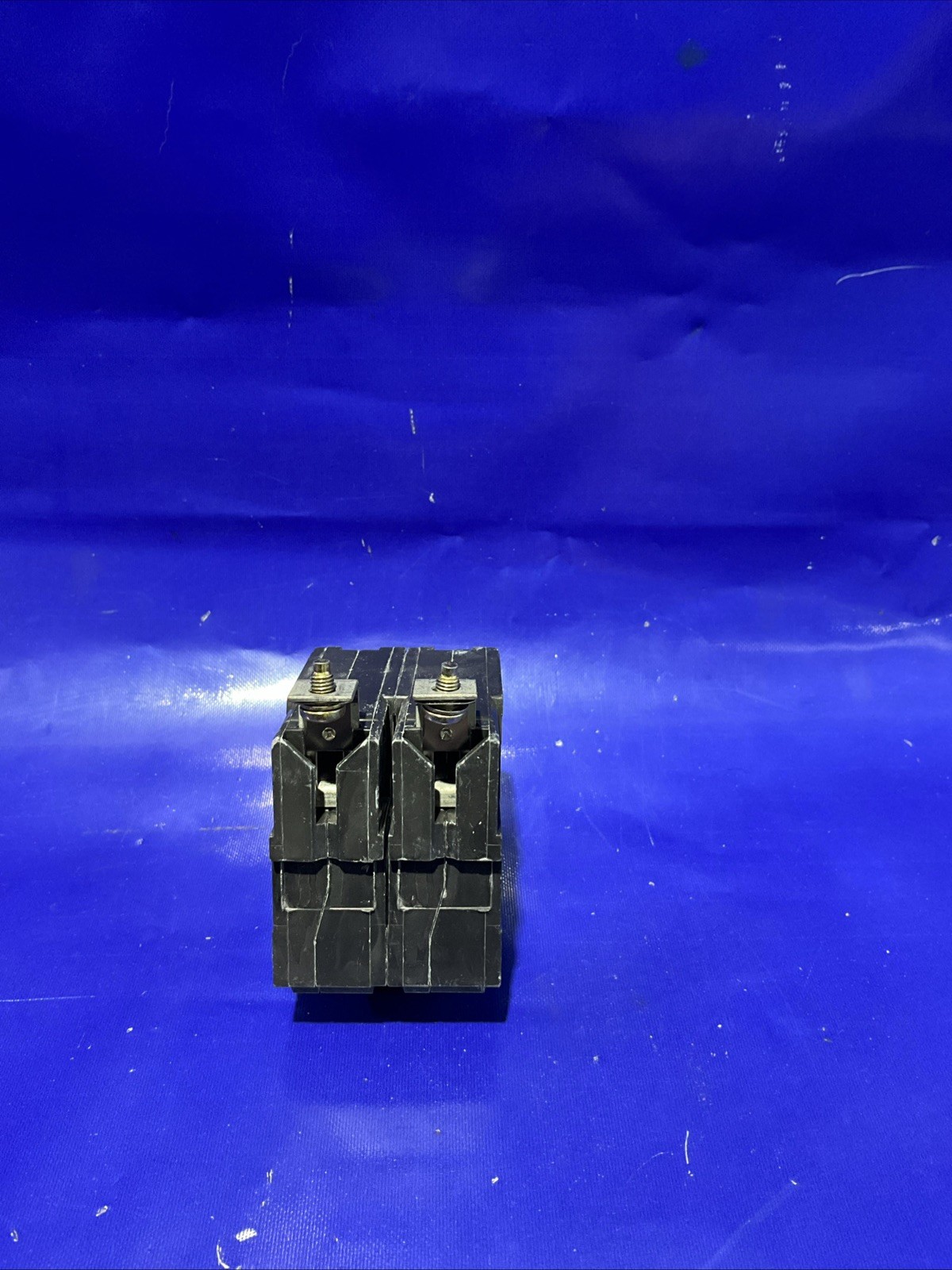THQB2130 30 Amp 240V 2 Pole GE Circuit Breaker🟦