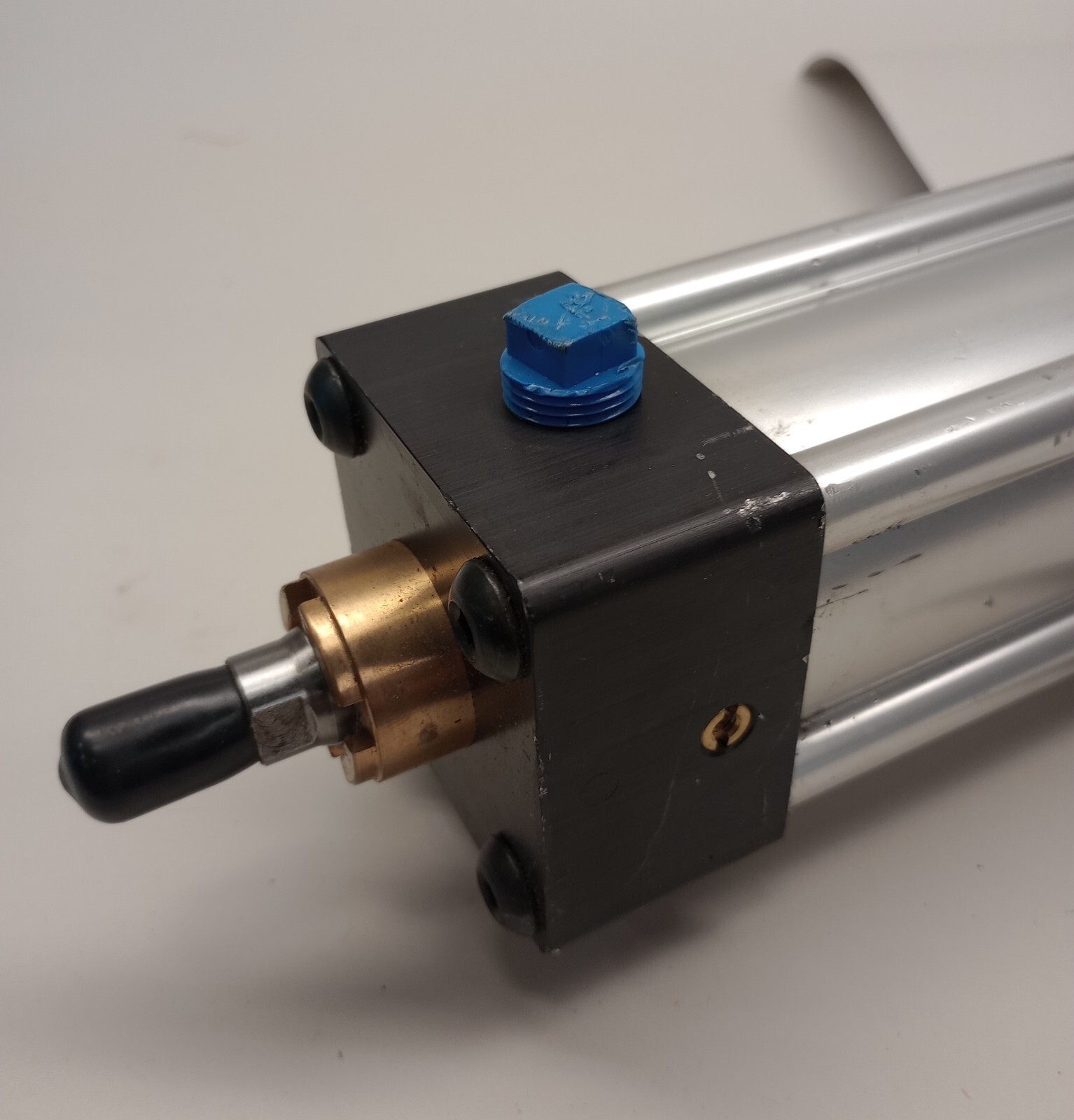Parker 02.00 CBC2MAU14AC 25.000 Cylinder 2MA Series 2.0 Bore x 25″ Stroke 250psi