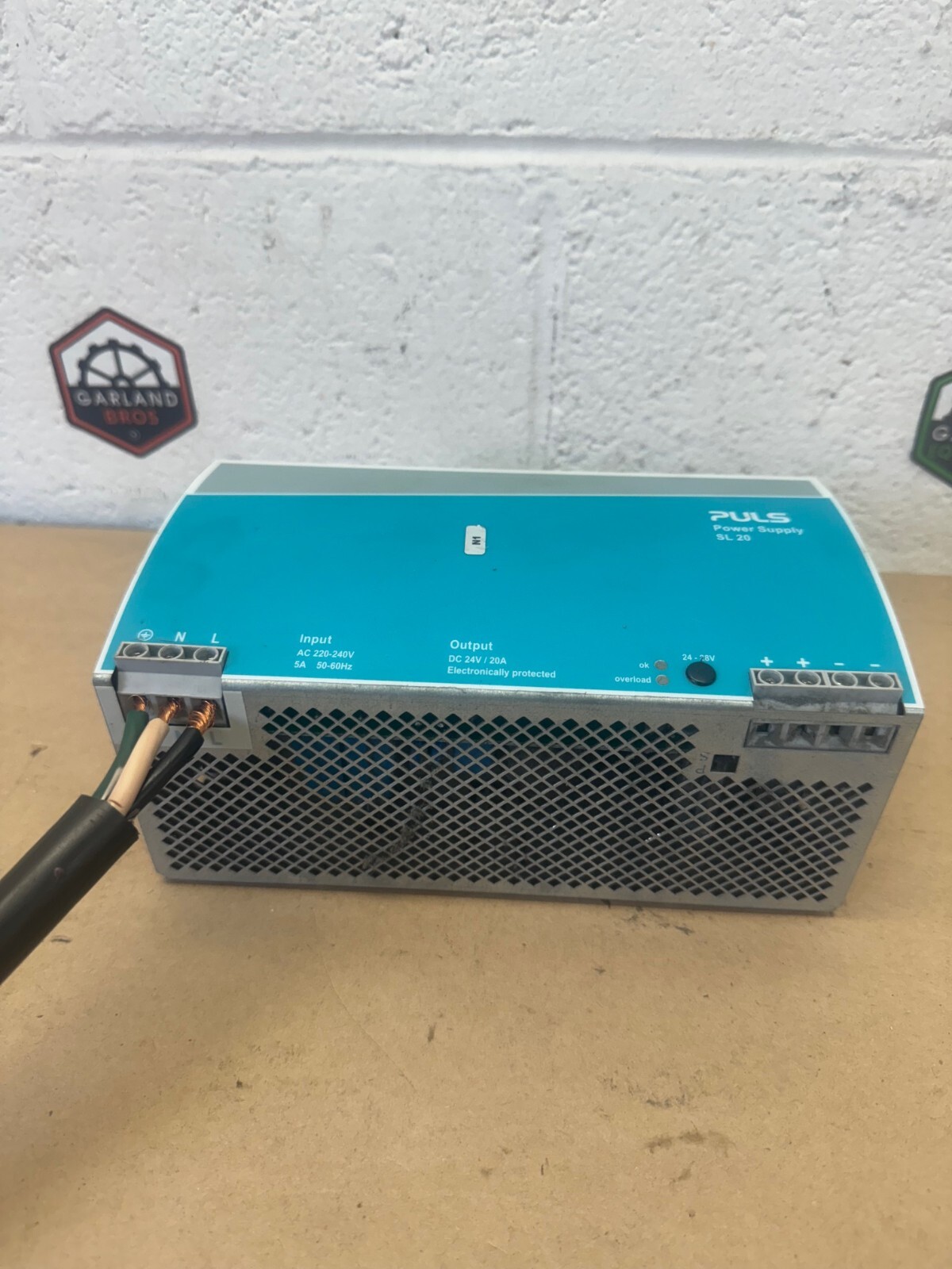 PULS SL20.100 Power Supply, In:AC 200-240V, 5A, Out:DC 24-28, 20A, 480-600W