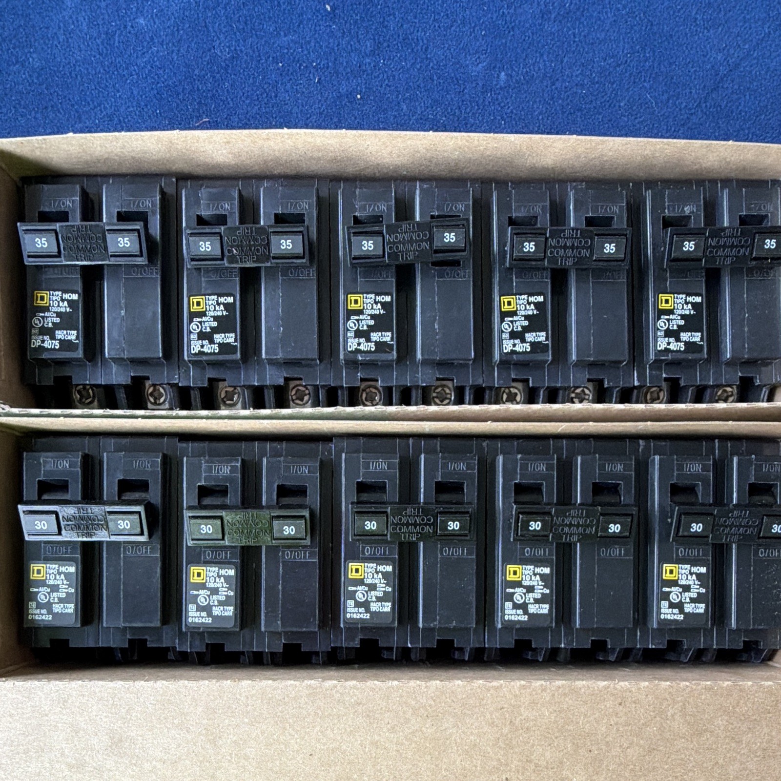 Lot 2 box for 5 unit Square D HOM235 – HOM 230 Homeline Circuit Breaker