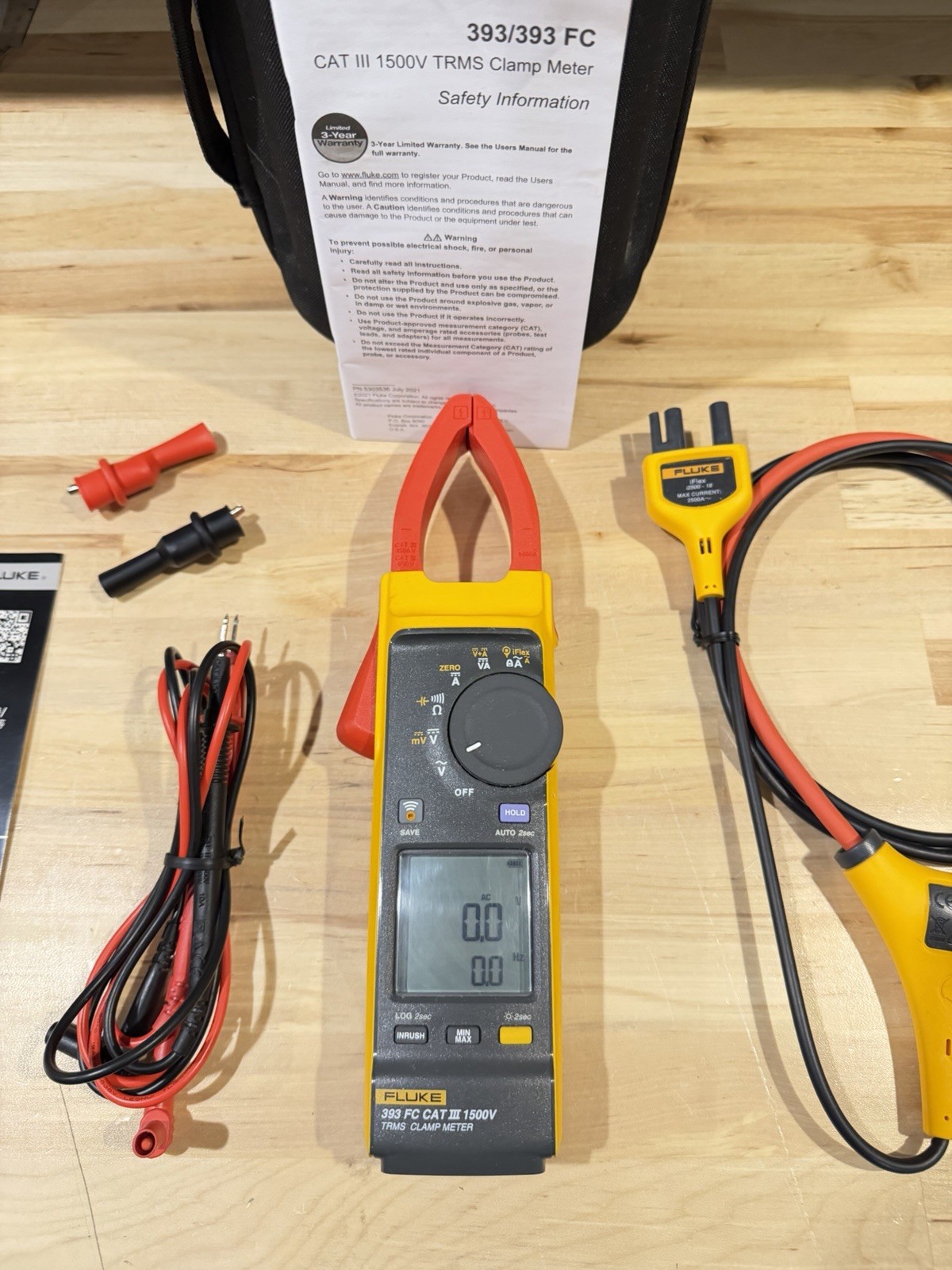 FLUKE 393 FC CAT III 1500V TRMS CLAMP METER W/ IFLEX PROBE & LEADS (TESTED)