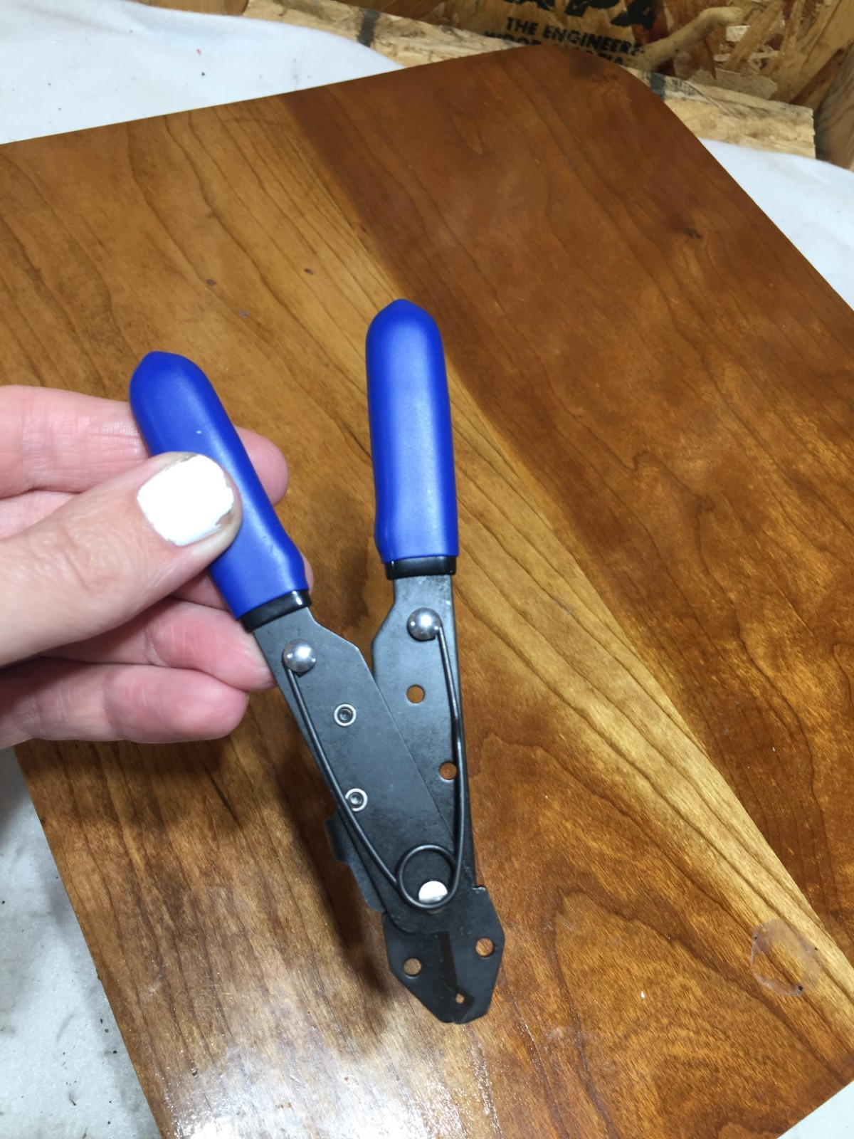 Kobalt V Notch Compact Wire Stripper 10-24 AWG