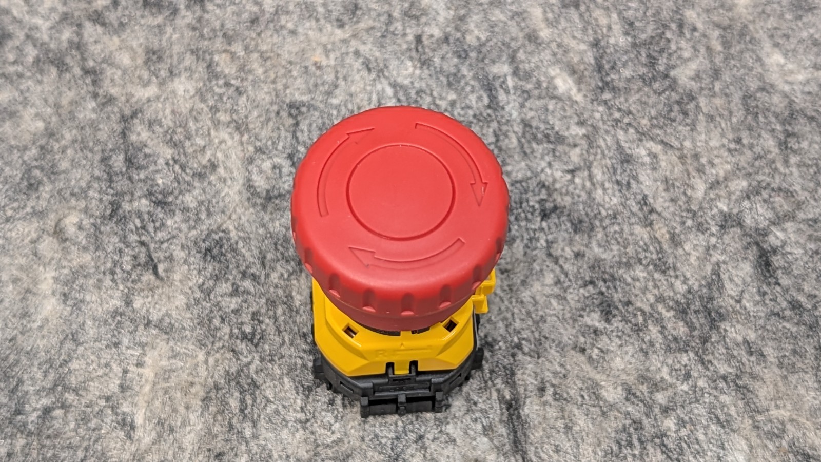 IDEC XW 22mm Estop XW1E-BV402MFR Emergency Stop Push Button 🔥New🔥