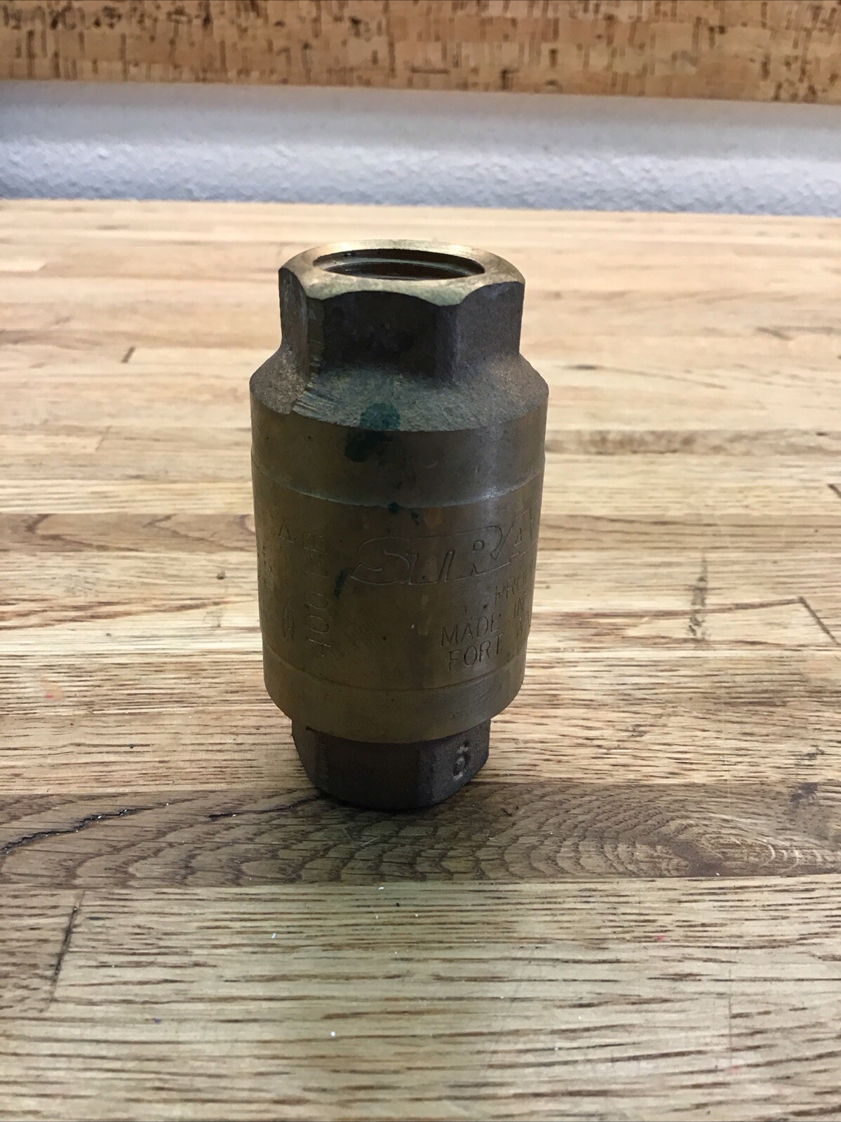 Strataflo Check Valve 1.5″ No 385 200Lbs Good Used Condition C-4