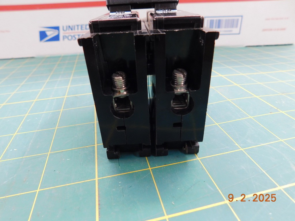 THOMAS & BETTS CIRCUIT BREAKER 2P, 30A, TB230 double pole T&B, U,Q,O