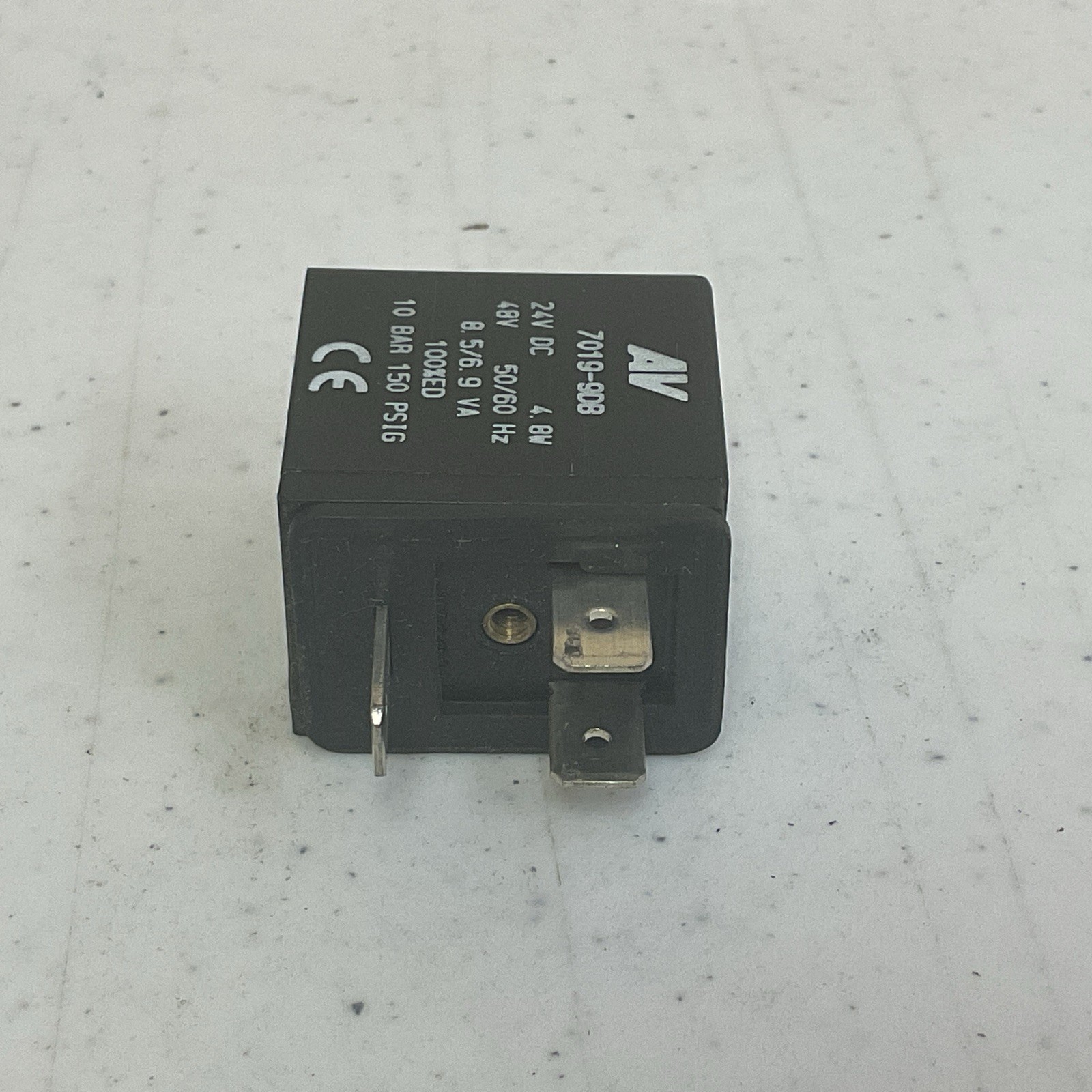 NEW, AUTOMATIC VALVE 7019-9DB SOLENOID COIL, 24VDC, 59/60 HZ, FREE SHIPPING