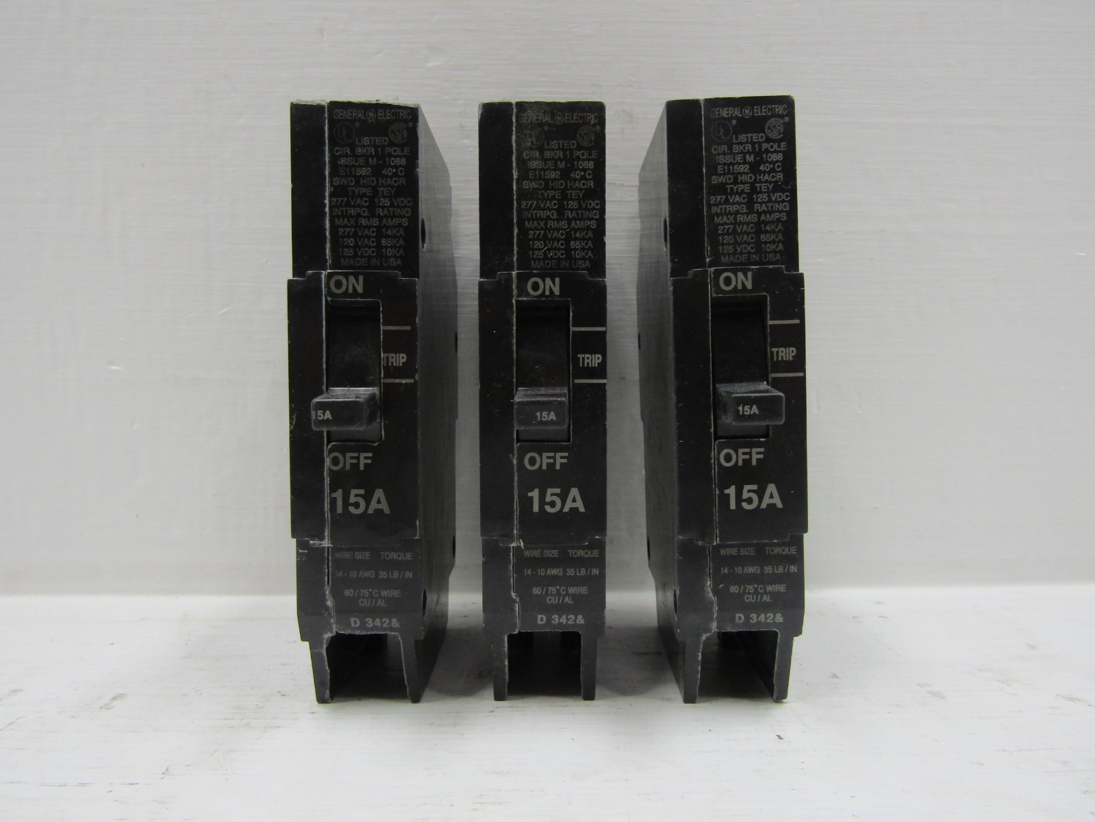Lot of 3 GE TEY115 15 Amp 277V 1-Pole Type TEY Circuit Breaker 120V 15A 1P