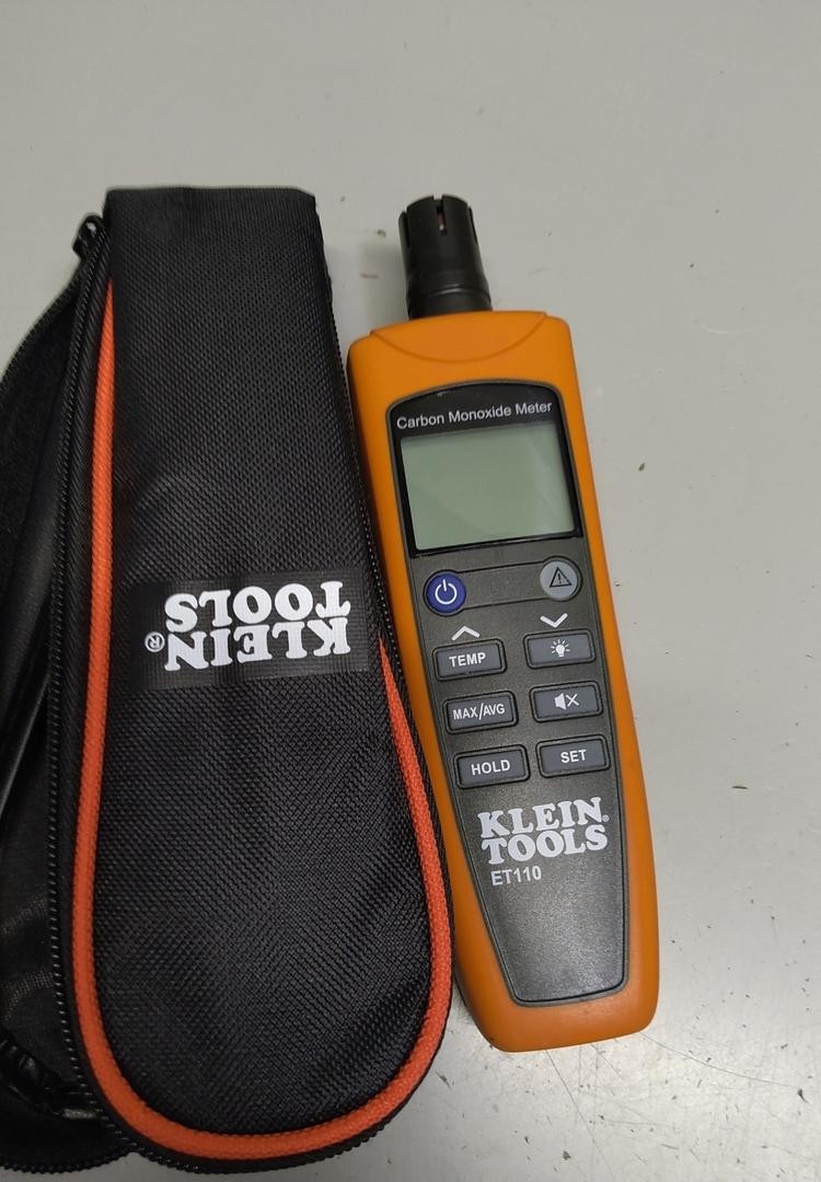 Klein Tools ET110 Carbon Monoxide Detector With Carry Pouch & Batteries