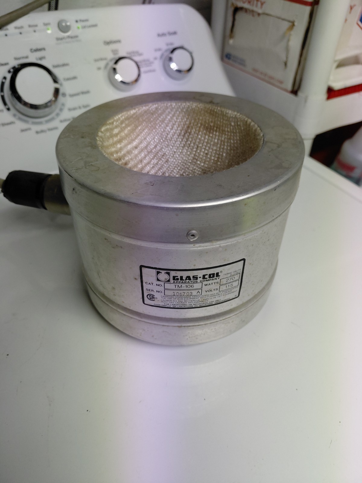 GLAS-COL TM 110 HEATING MANTLE, 500W, 115V, Working