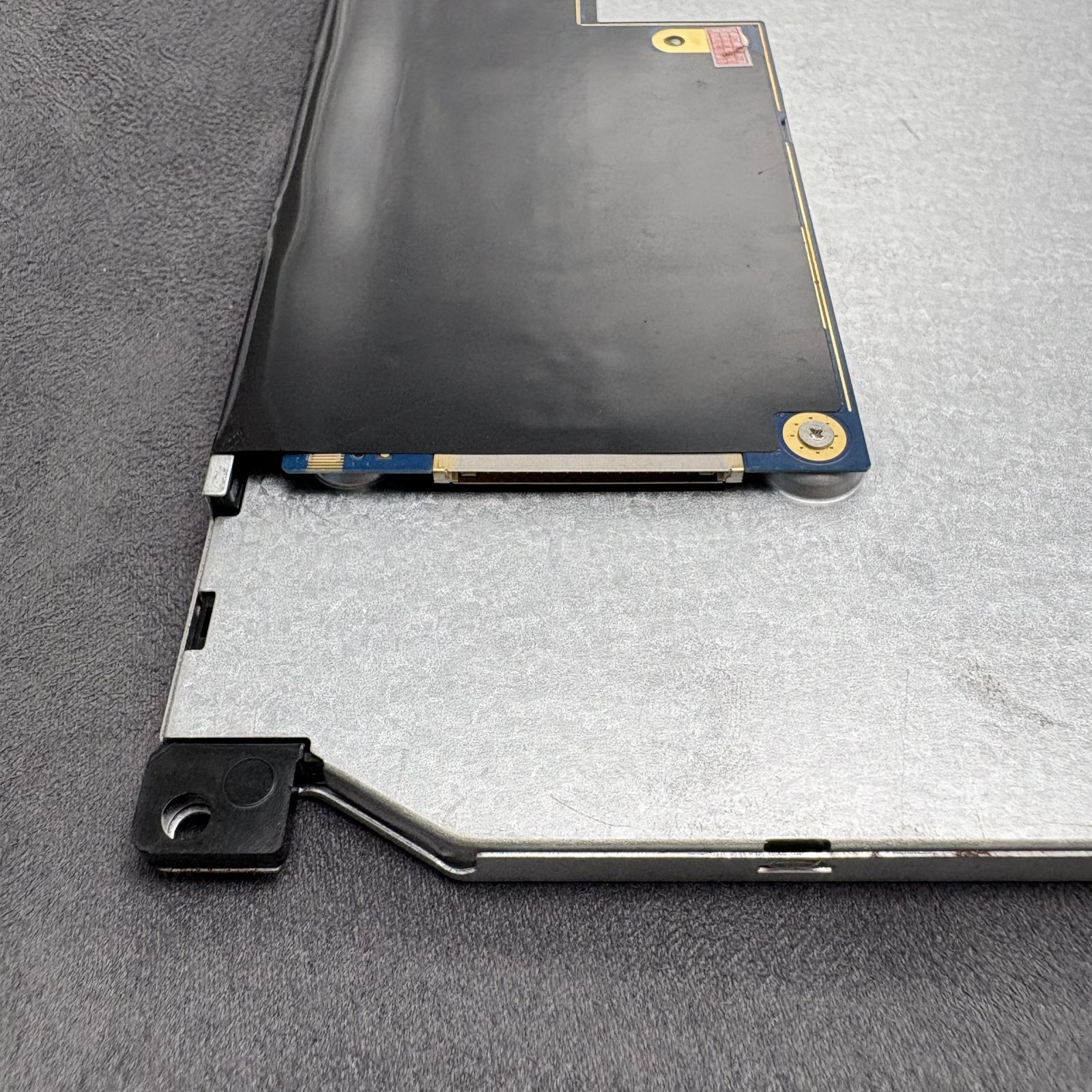 New In Box 12.1″ LCD Screen Display Panel For SHARP LQ121S1LG81