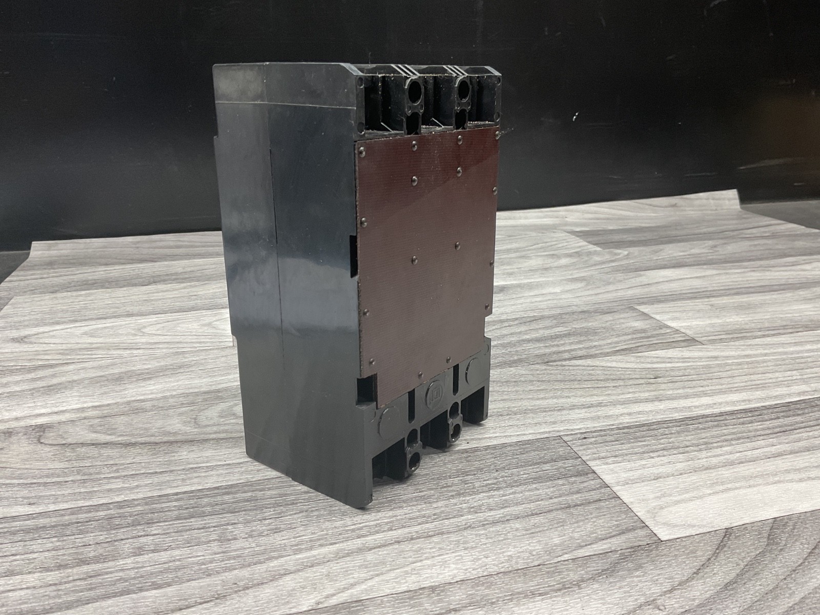 Square D KAL36175,175 Amp,3 Pole,250V – #323B160PR3