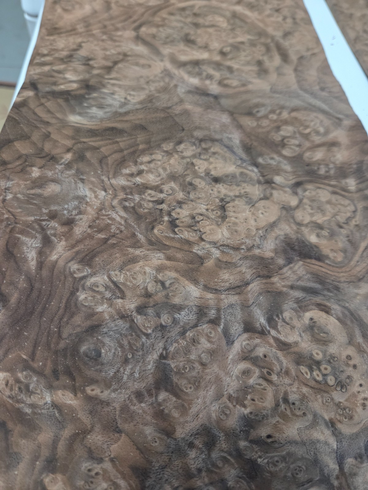 Walnut Burl Veneer:) 4@ 8×34″
