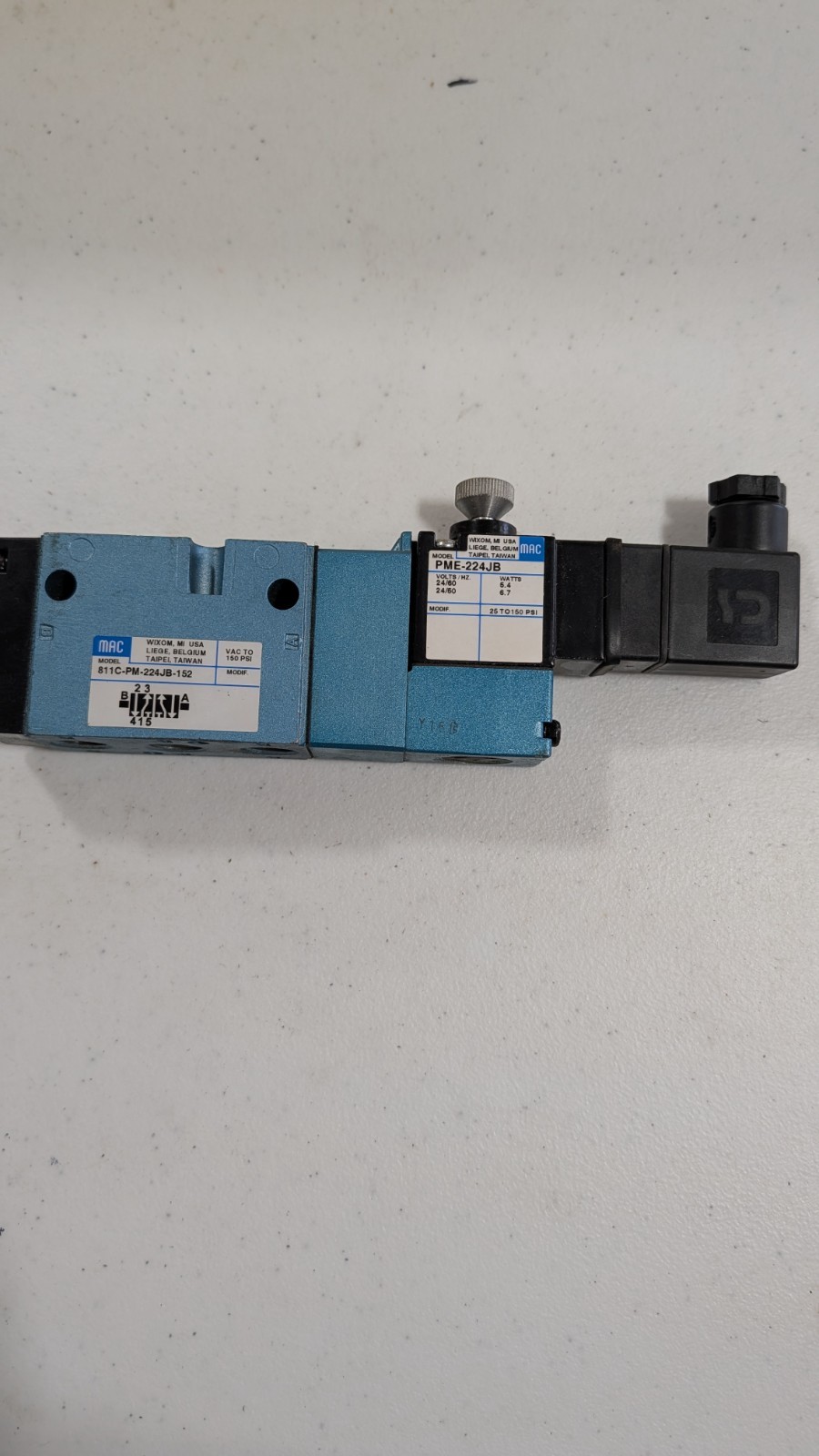 MAC 811C-PM-224JB-152 800 Series Pneumatic Solenoid Valve