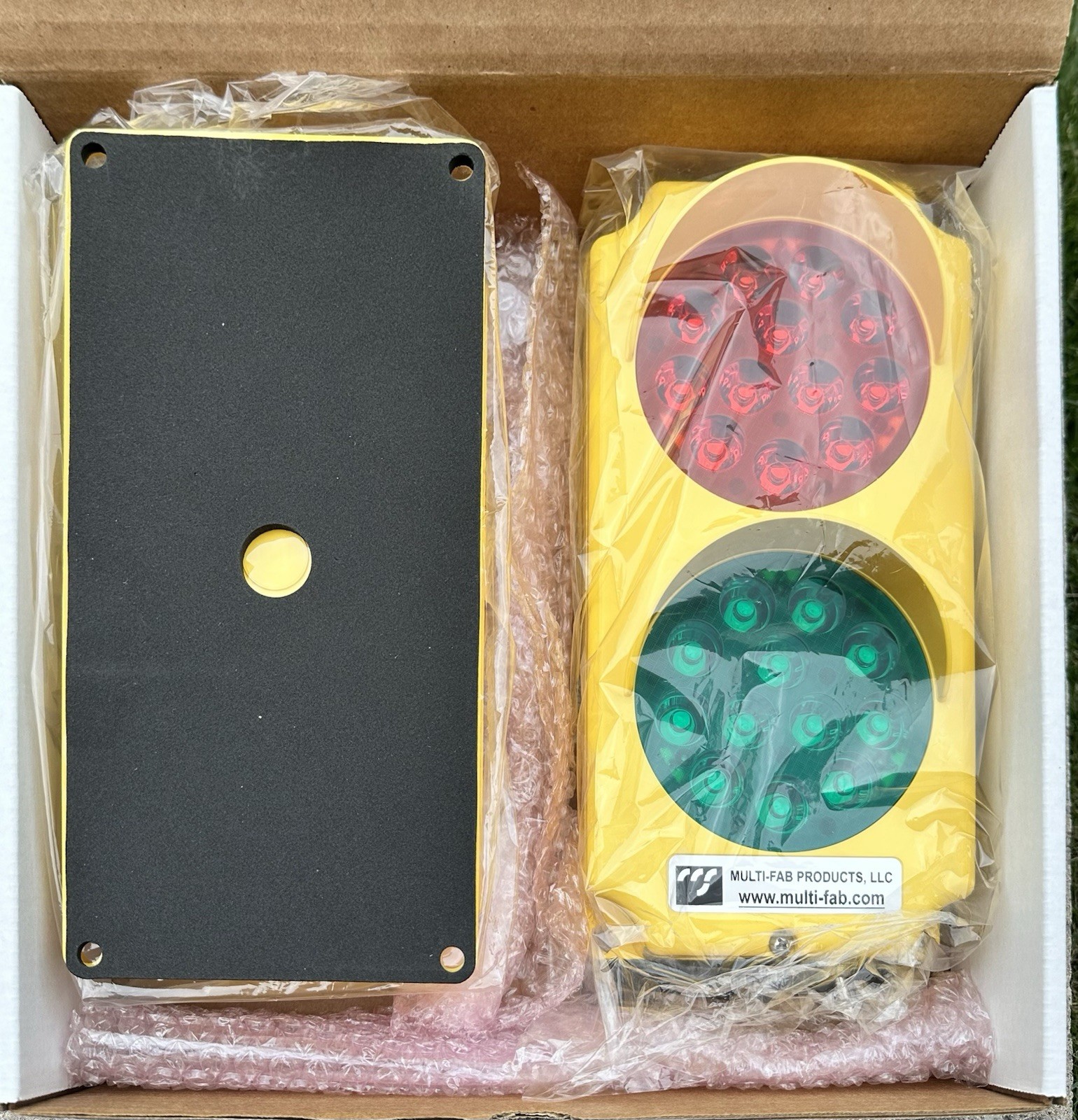 MFE-0022-Y LED Stop & Go Communication Package 110V-130V AC MULTI-FAB PRODUCTS