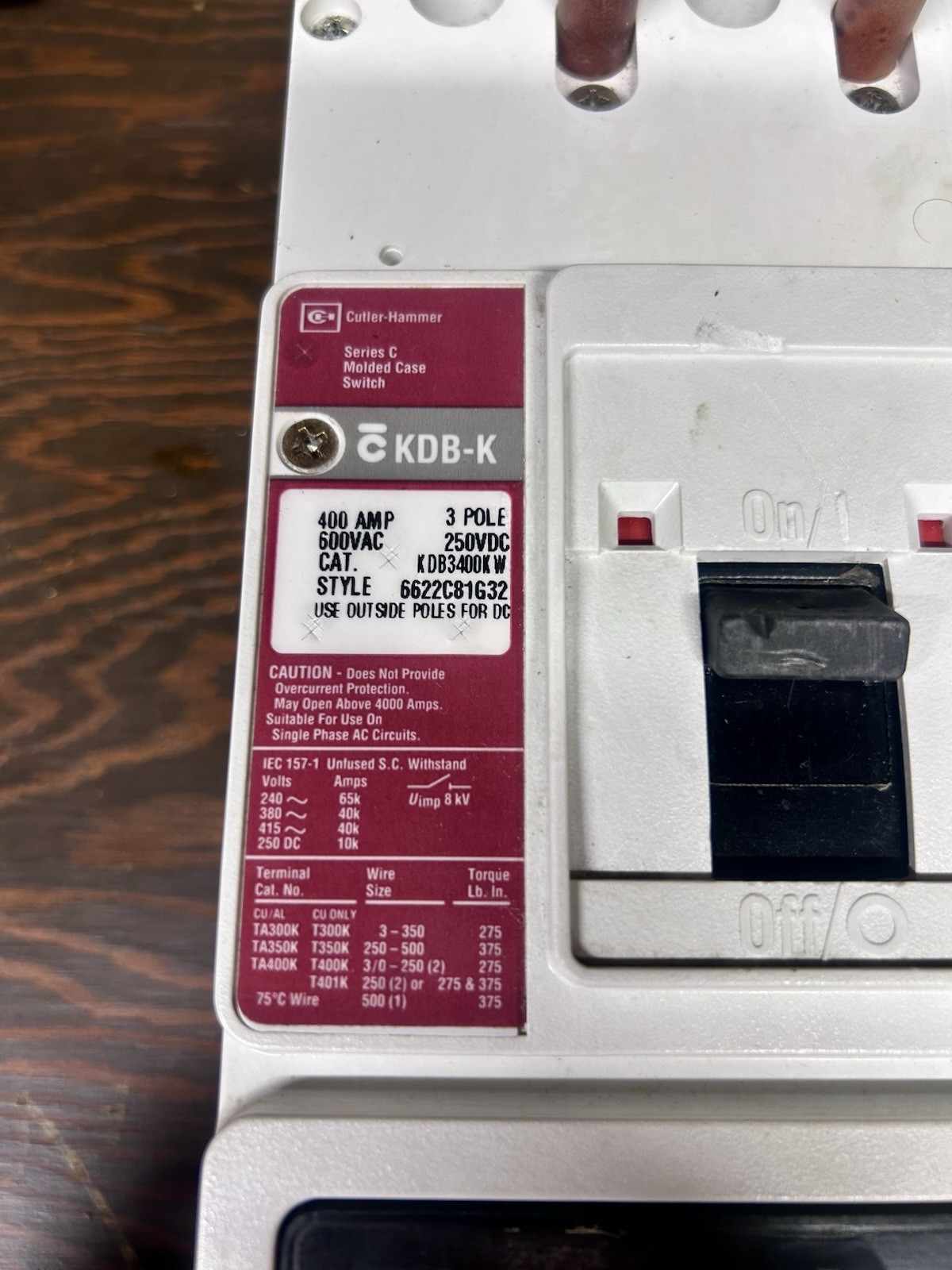 Cutler Hammer DK3400KZ02 400A 3 Pole Molded Case Breaker/Switch 240V Used