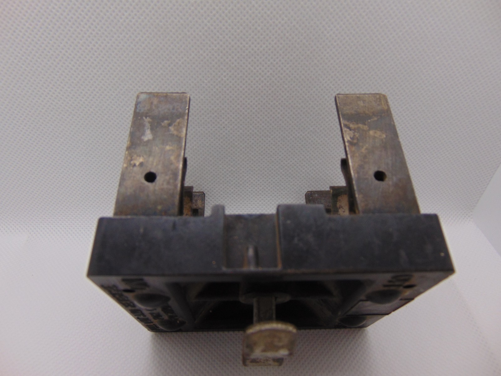 Cutler Hammer CH 60 Amp 120 240Volt Fuse Holder Pull Out PULLOUT 60A