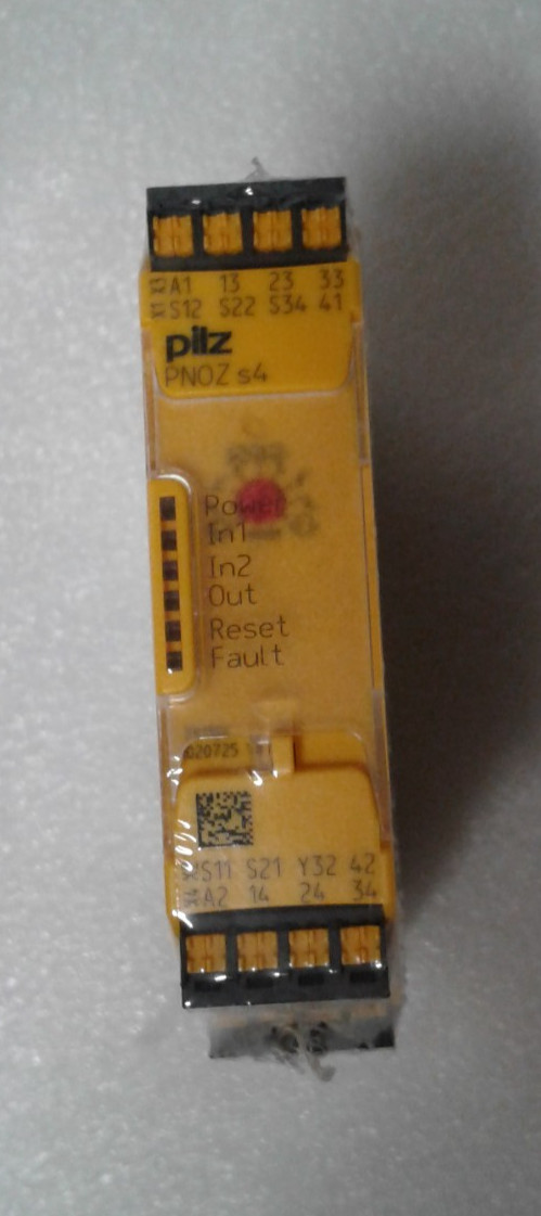 PILZ PNOZ s4 751104 C 24VDC 3n/o 1 n/c Safety Switch Relay PN0Z – Factory Sealed