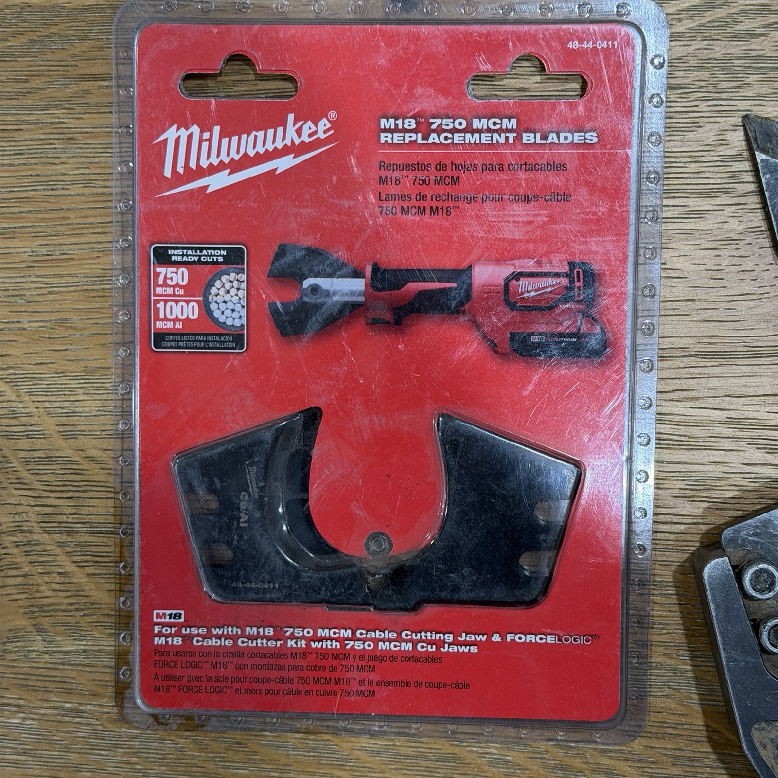 Large Lot Of Milwaukee M18″ 750 MCM Cable Cutting Jaw 49-16-2772 And Extra Blade