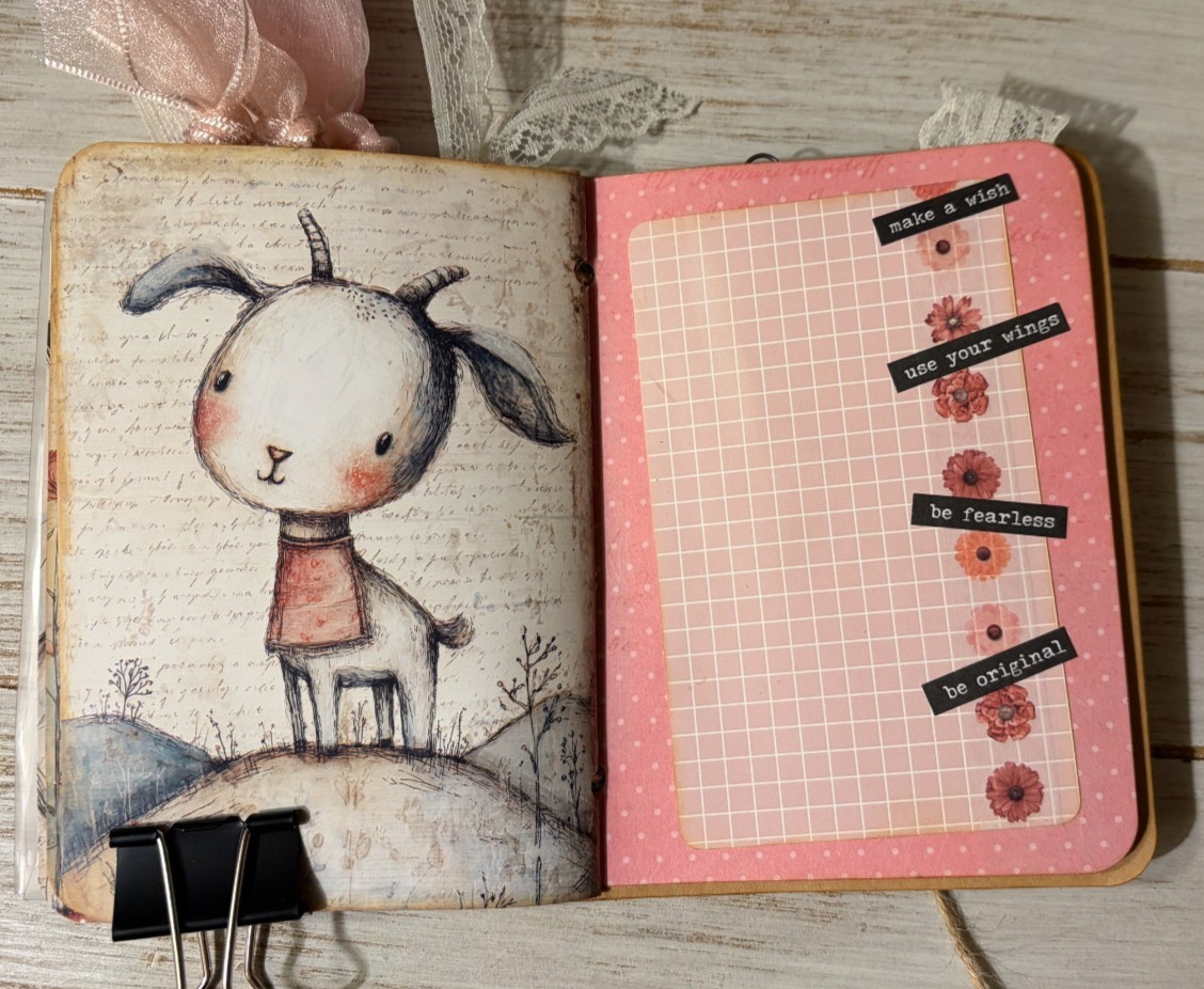 Junk Journal Handmade Booklet Book Vintage «Cute Animals» Pockets, Ephemera b