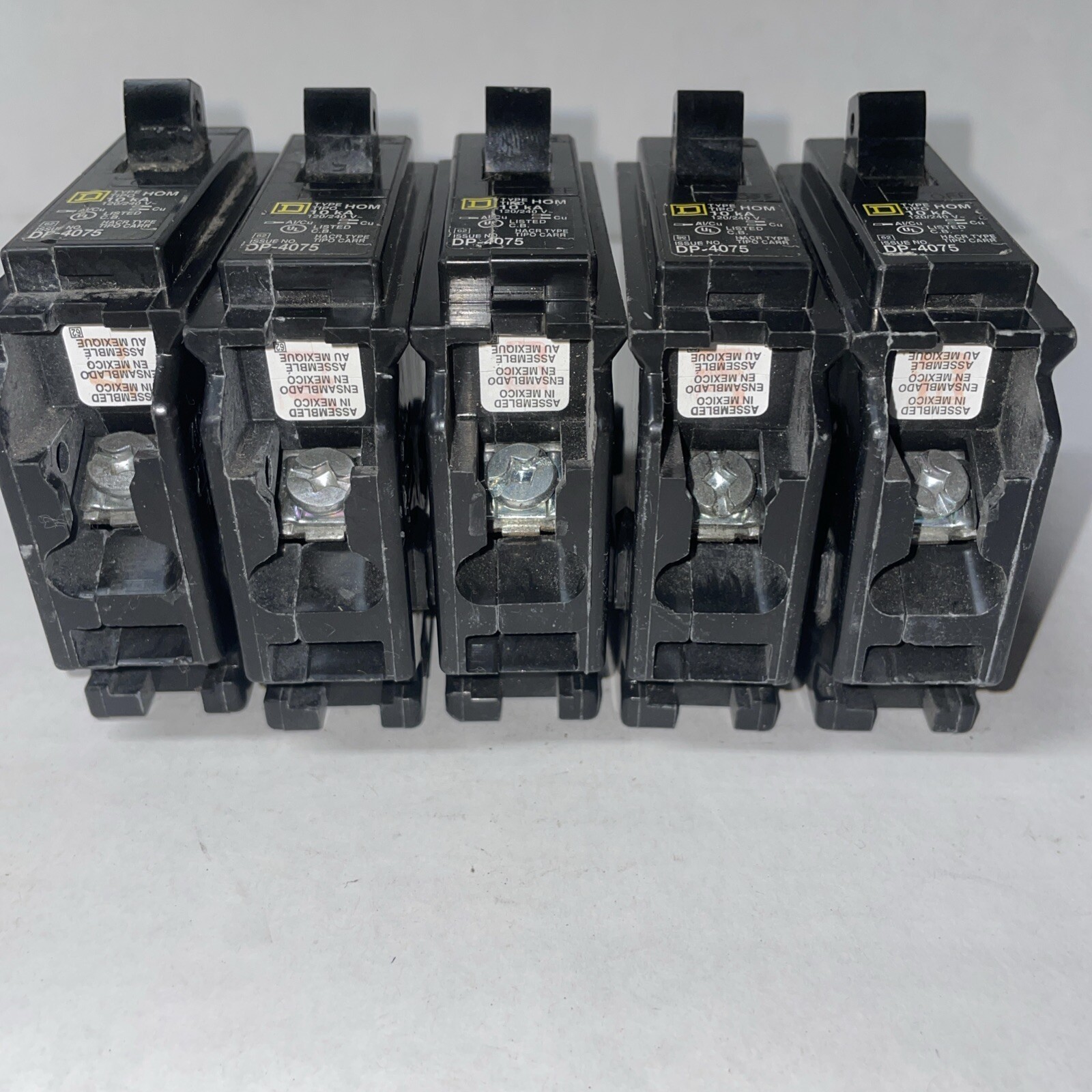 (5) Square D Homeline HOM130CP HOM130 1P 30 Amp 120/240V Plug In Circuit Breaker