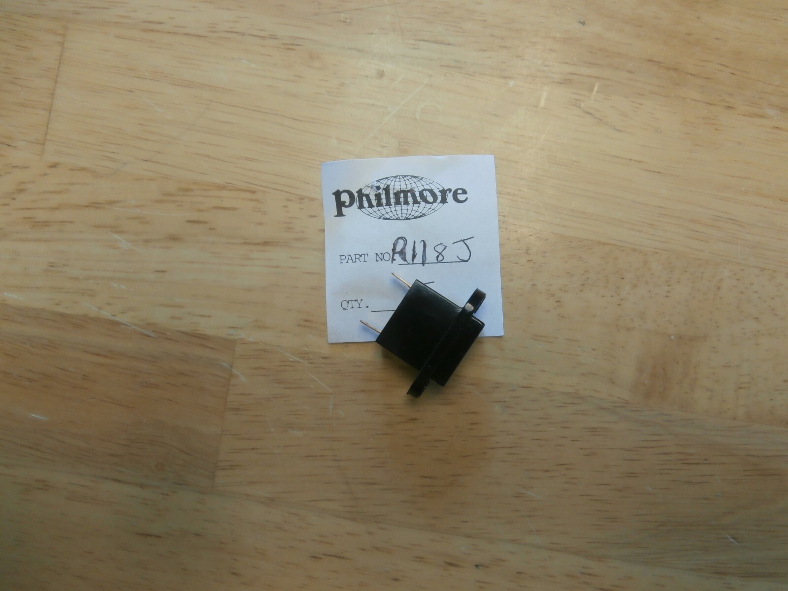 PHILMORE R118J AC POWER INTERLOCK RECEPTACLE 2 WIRE 15A-125V,NEW