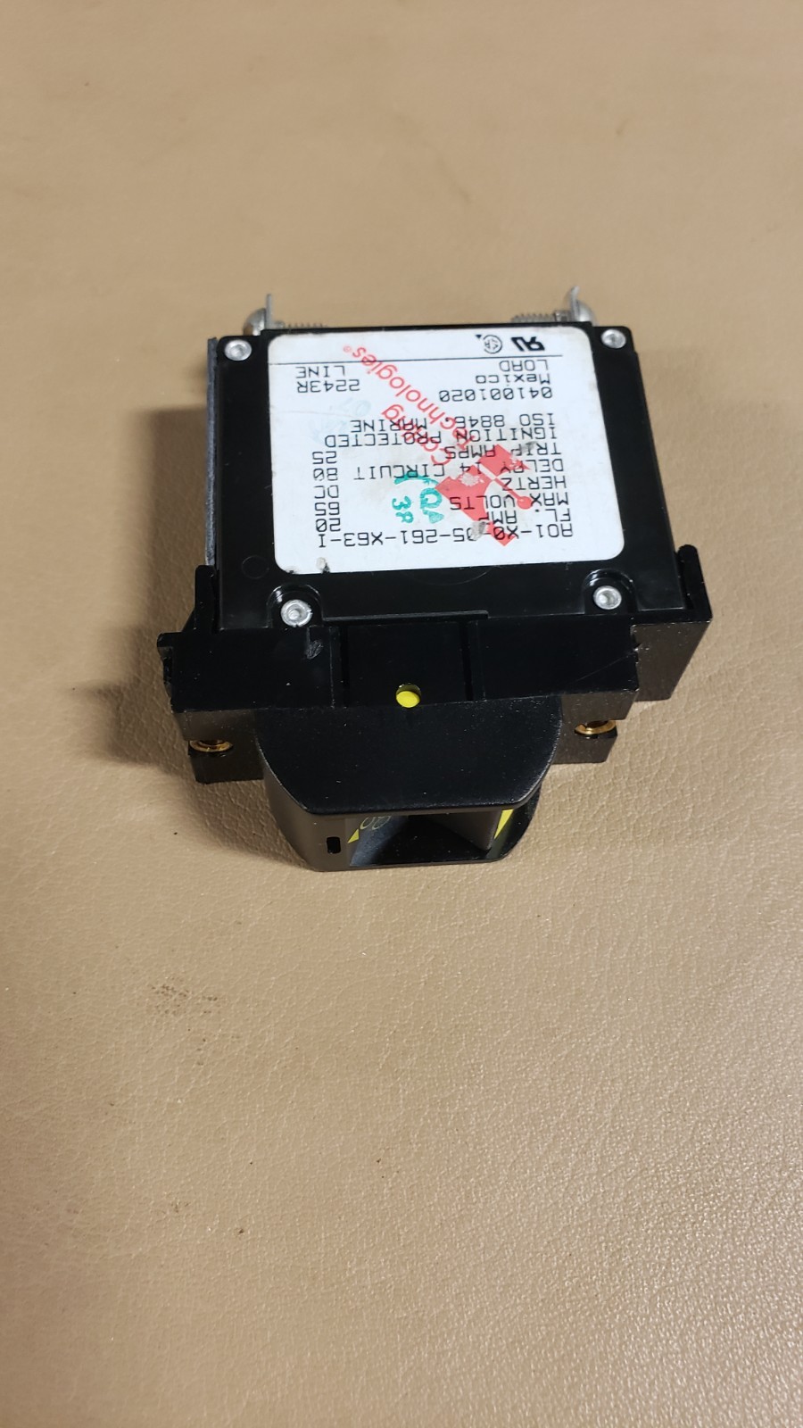 CARLING 20A / SINGLE POLE PANEL MOUNT CIRCUIT BREAKER # A01-X0-05-261-X63-I